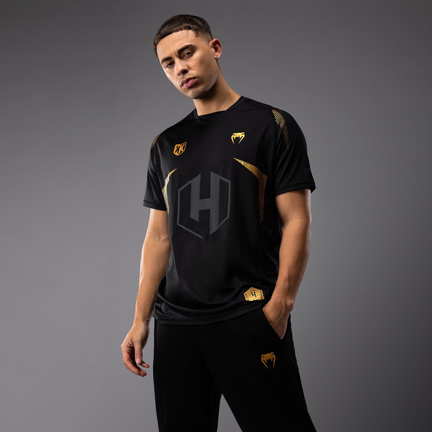 FK x Venum Hexagone MMA Tシャツ - ブラック/ゴールド