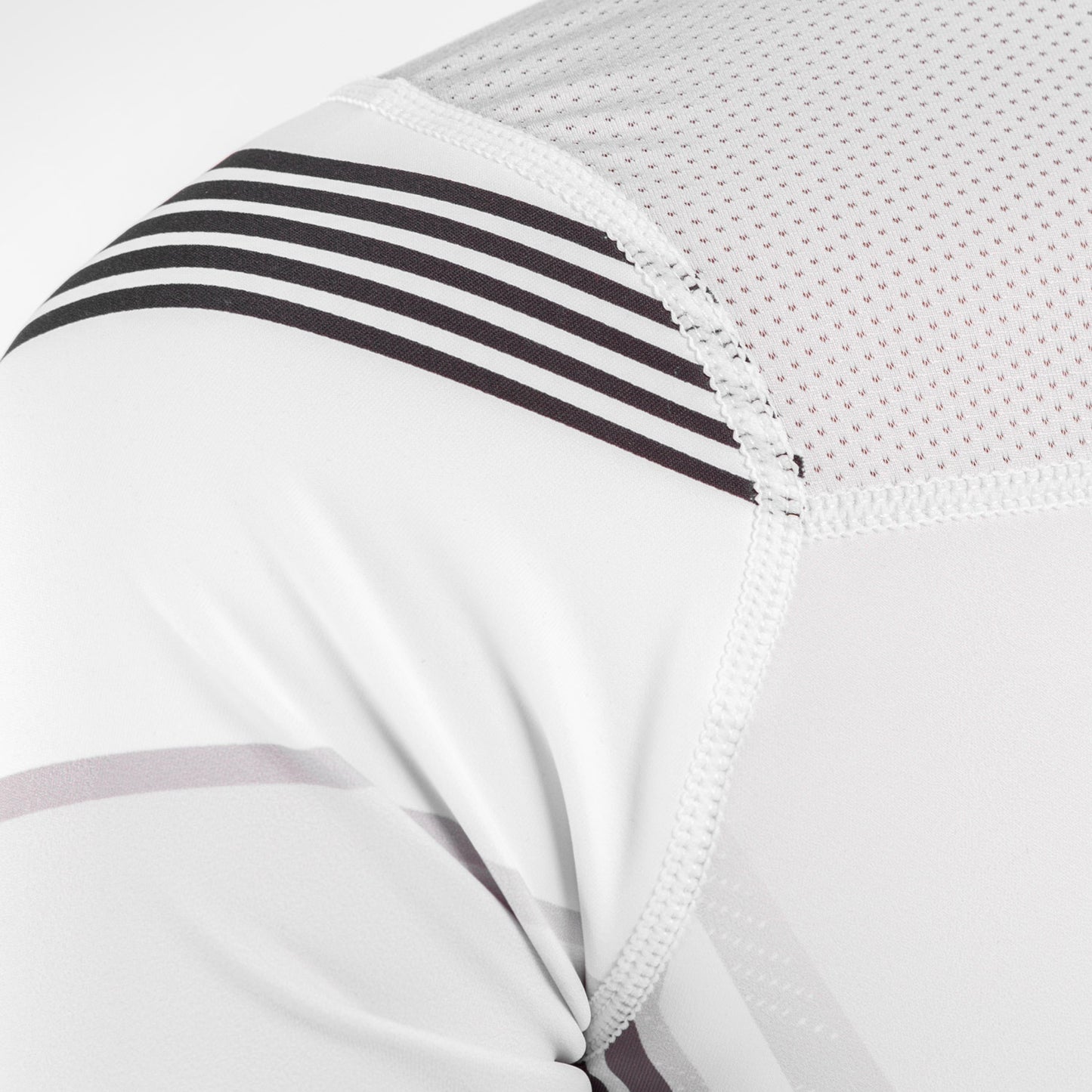 UFC VENUM本物のファイトナイトウィメンズラッシュガード -  白い