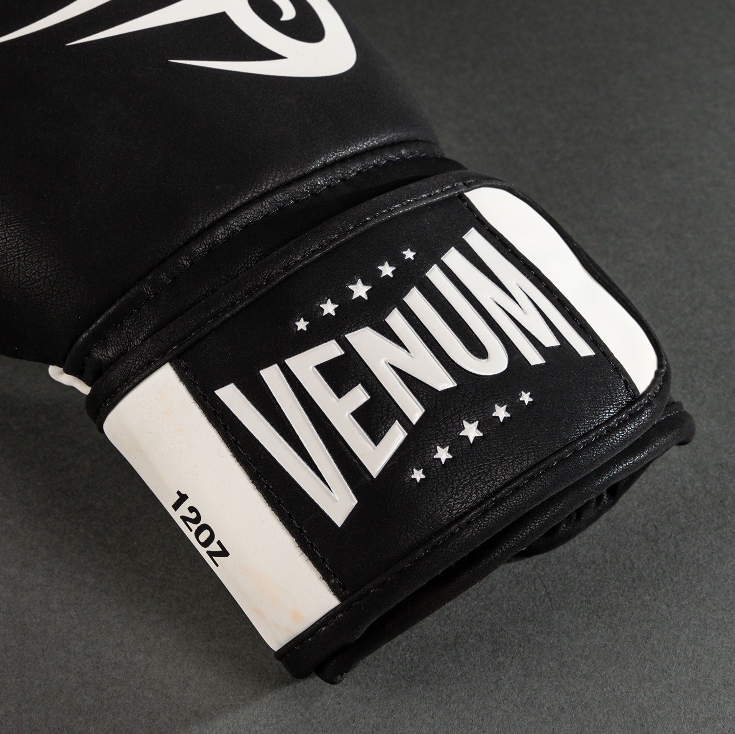 Venum x Mike Tyson Tiger　ベナム　マイク・タイソン VENUM／ヴェナム ジャケット Venum x Mike Tyson Tiger Track Jacket
