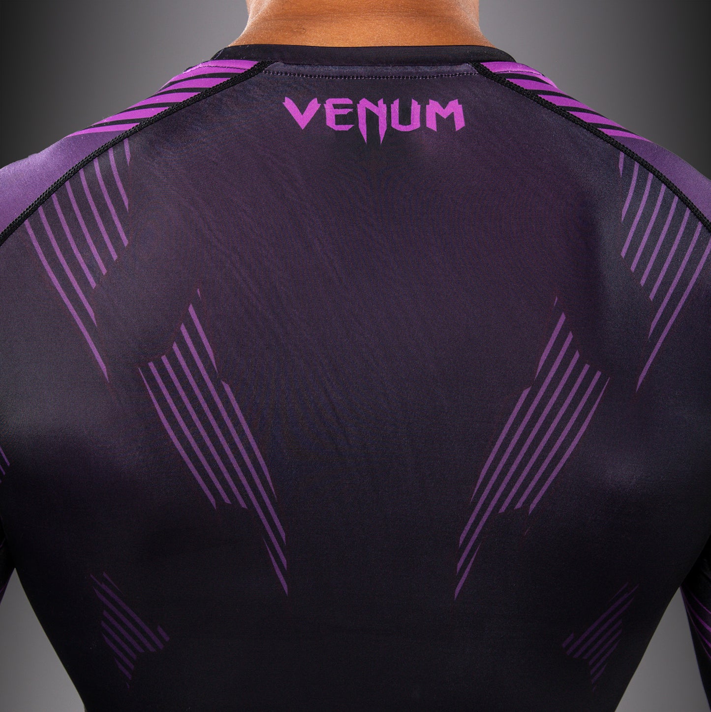 Venum No-Gi 6.0 長袖ラッシュガード - ブラック/パープル