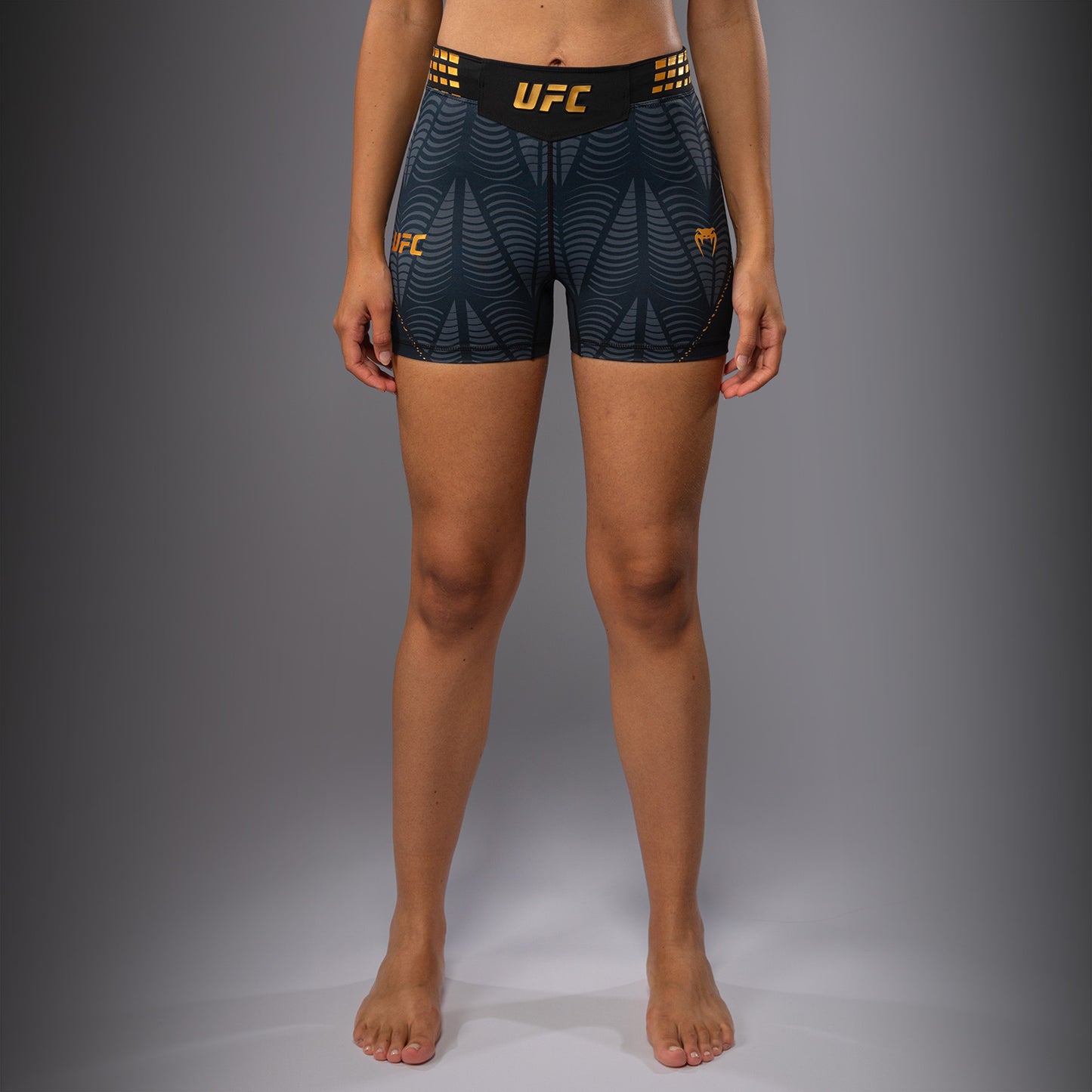 UFC Zenith by Venum Authentic Fight Night ショートフィットヴァレトゥードショーツ レディース - チャンピオン