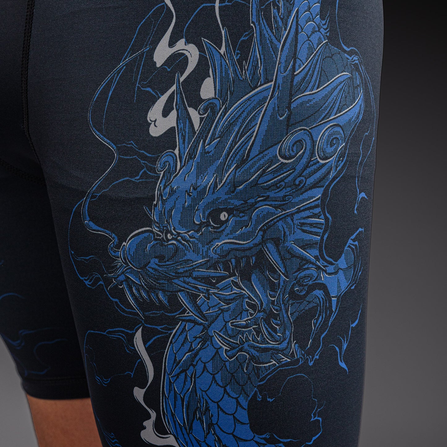 Venum Thunder Dragon コンプレッションショーツ – ブラック/ロイヤルブルー