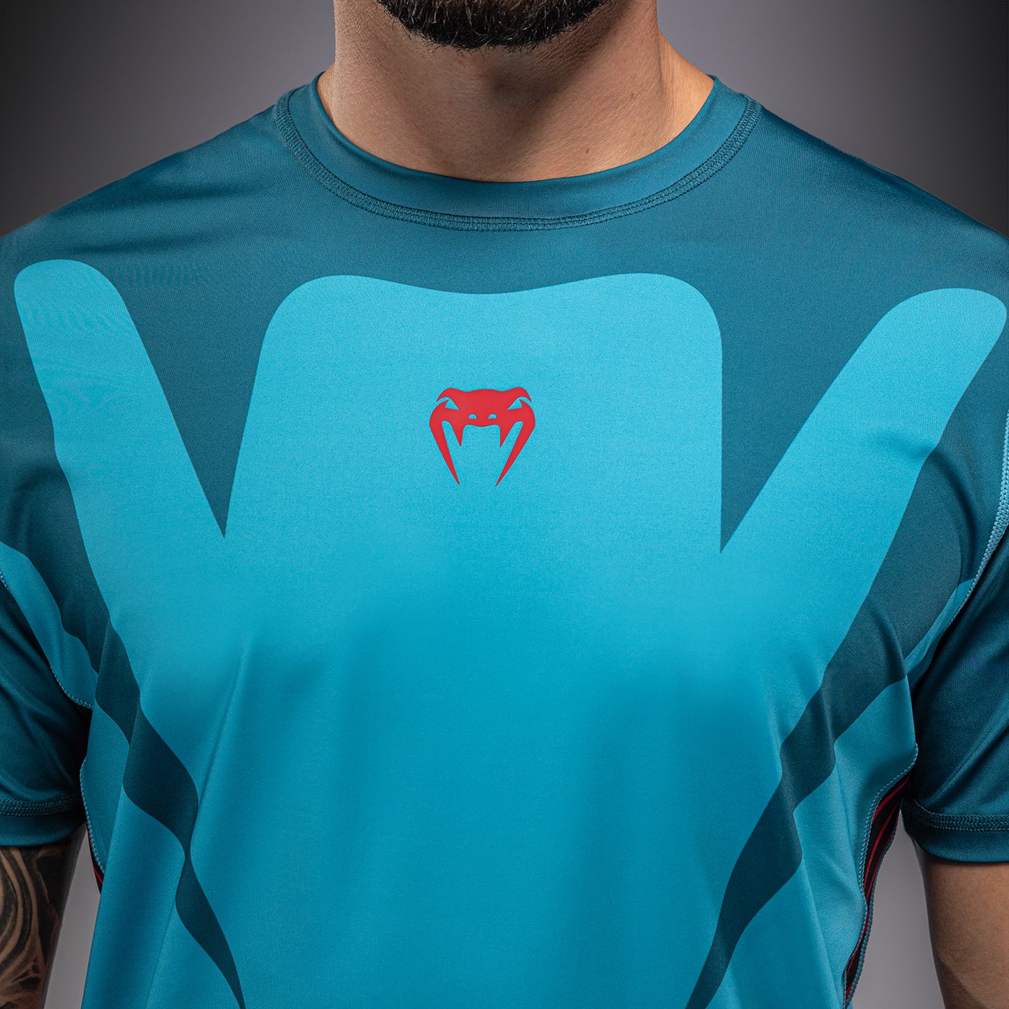 Venum Attack 90 ドライテックTシャツ – ターコイズ/レッド