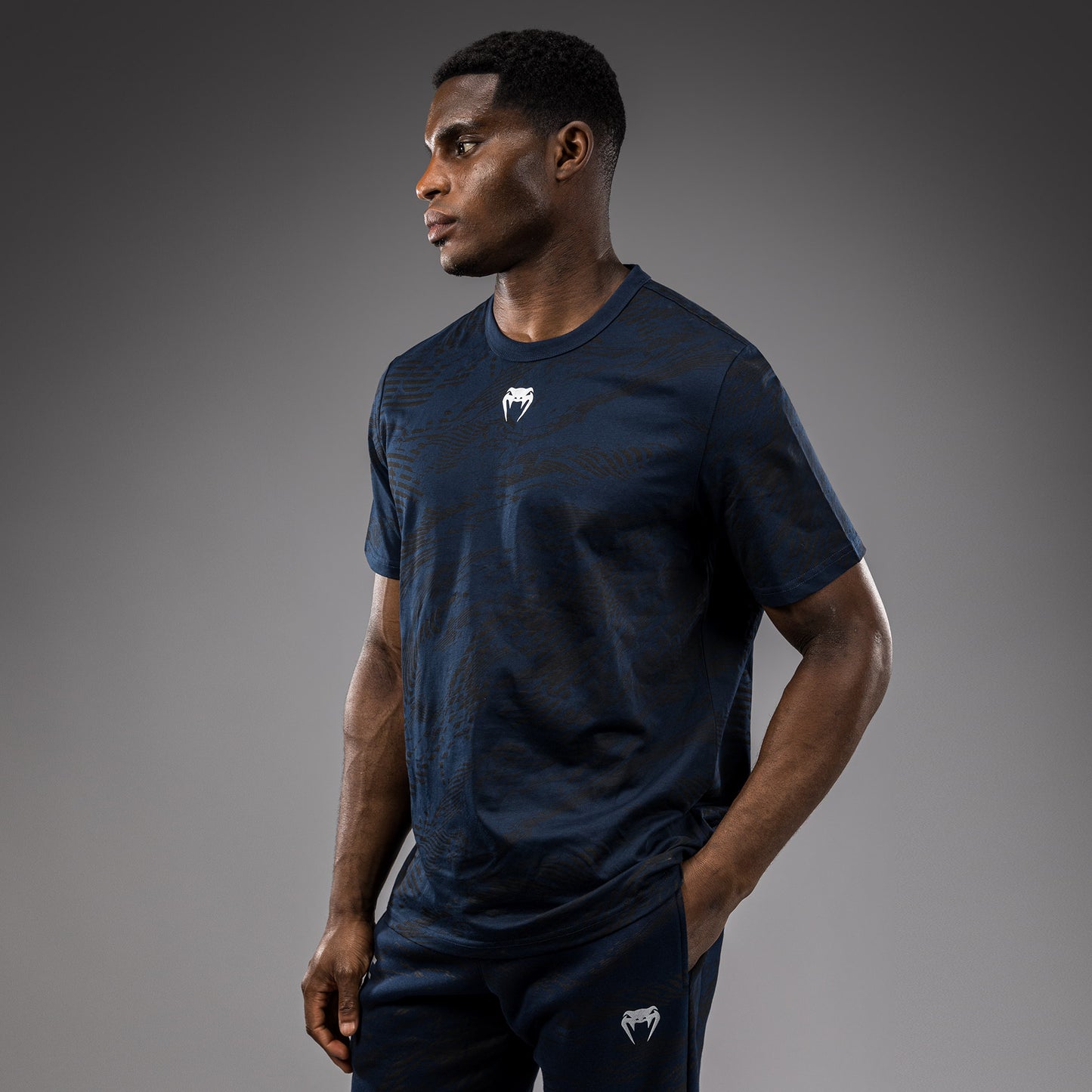 UFC Fusion by Venum Fight Week ショートスリーブTシャツ（男性用） - オーシャニックブルー