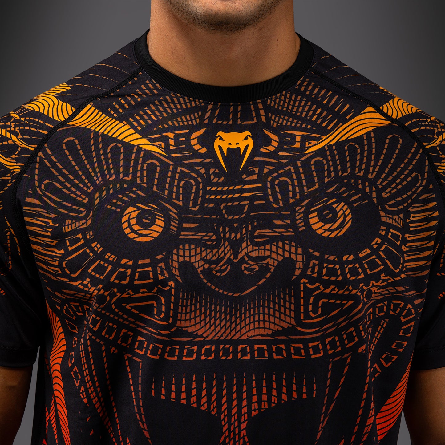 Venum Quetzal Fury Dry-Tech Tシャツ - ブラック/フューリーレッド/タンジェリン