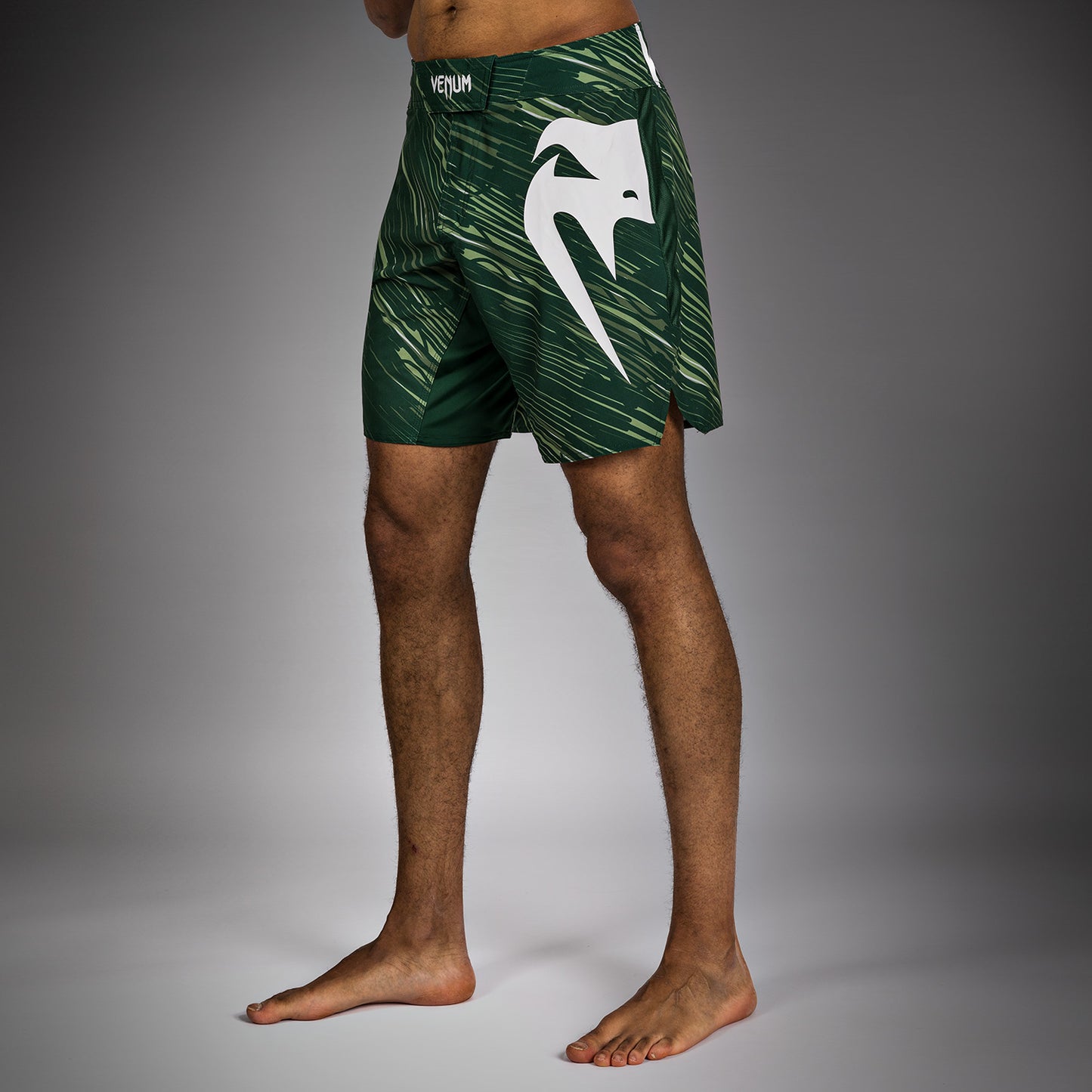 Venum Rapid Light Fight Shorts - フォレストグリーン
