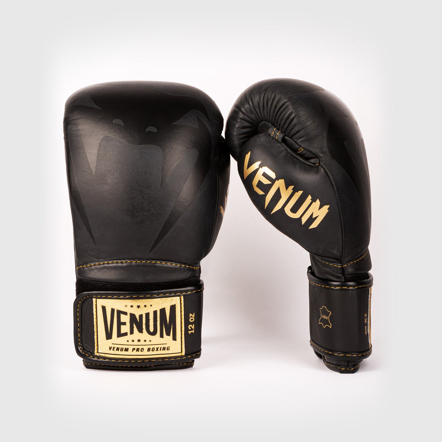 Venum Giant 2.0 プロボクシング グローブ ベルクロ - ブラック/ブラック-ゴールド