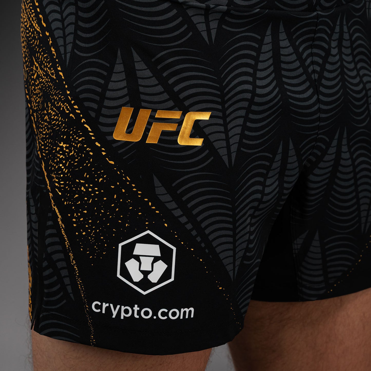 UFC Zenith by Venum Authentic Fight Night ショートフィットファイトショーツ メンズ - チャンピオン