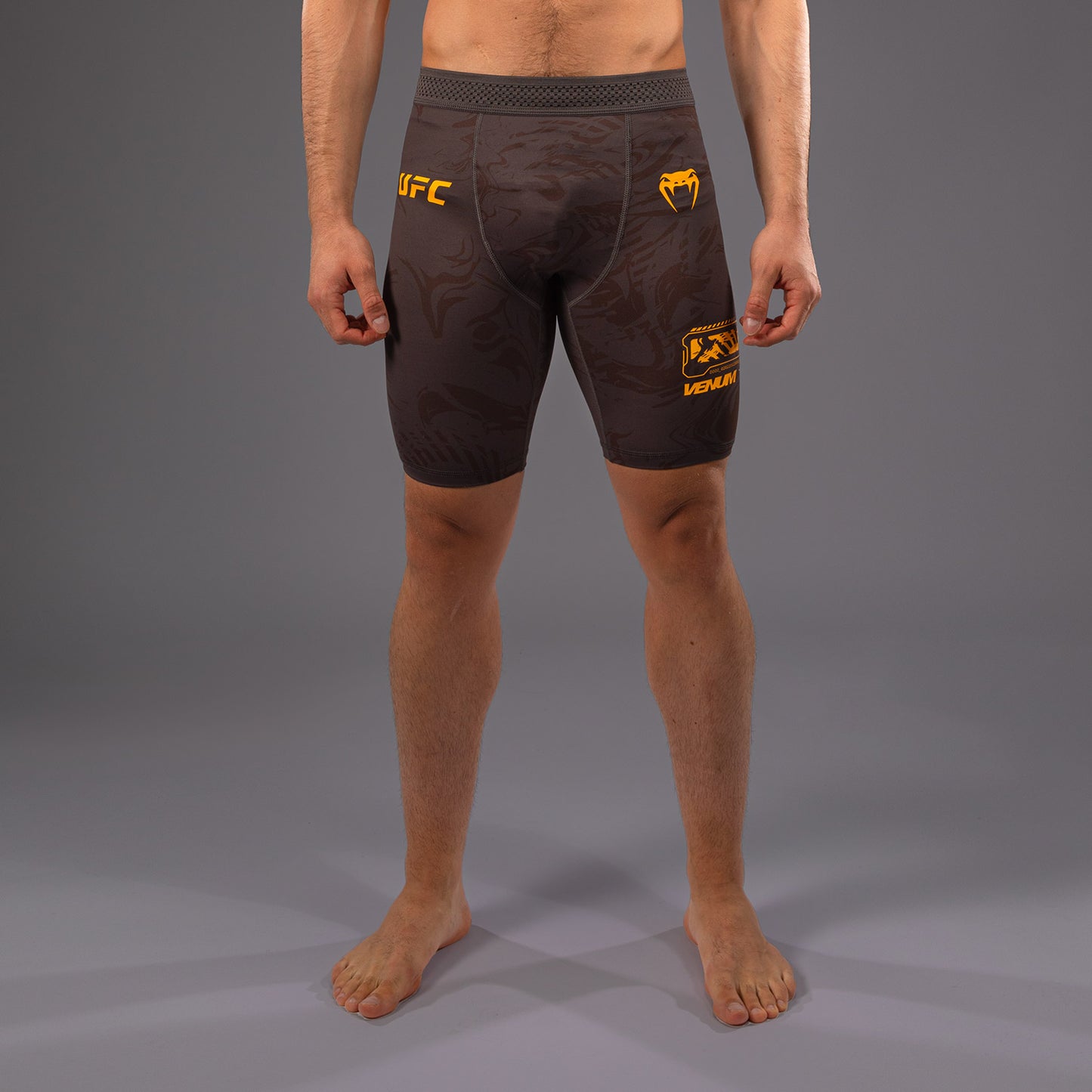 UFC Fusion by Venum Fight Week ヴァレトゥードショーツ（男性用） - アーセンブラウン