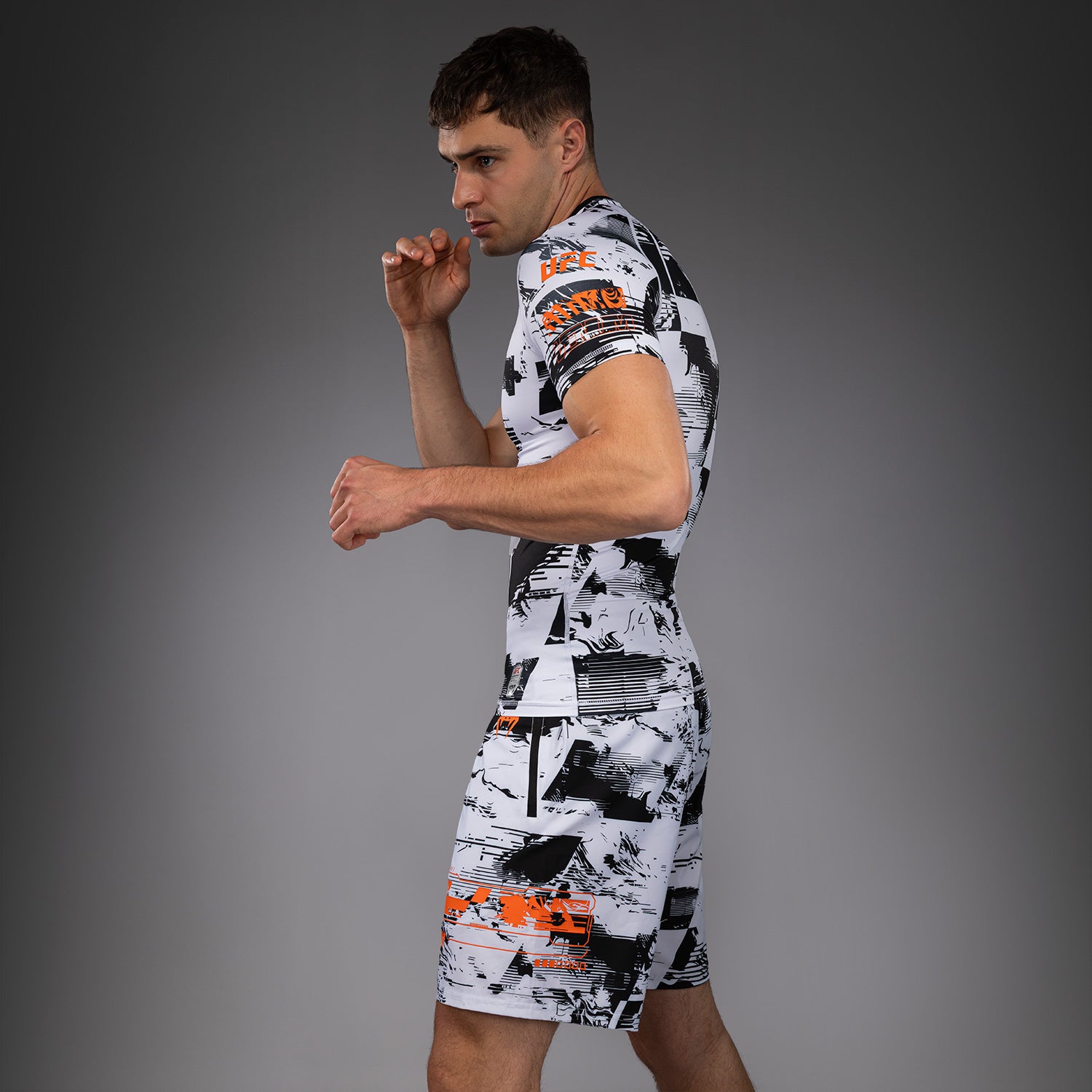 UFC［L］大人クール◎ヘビプリント◎総柄◎ポイントメッシュ◎ボクシングウェア 562e3eea5d84eaf2b24866390a0b06