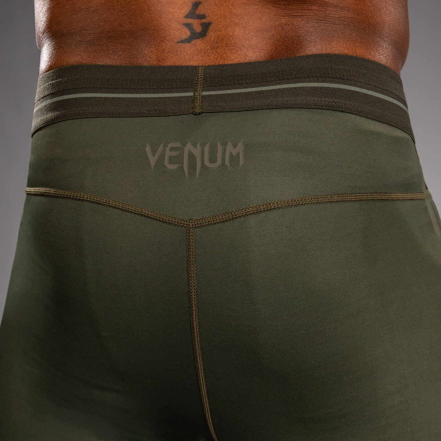 Venum Stealth スパッツ – カーキ/ダークグリーン