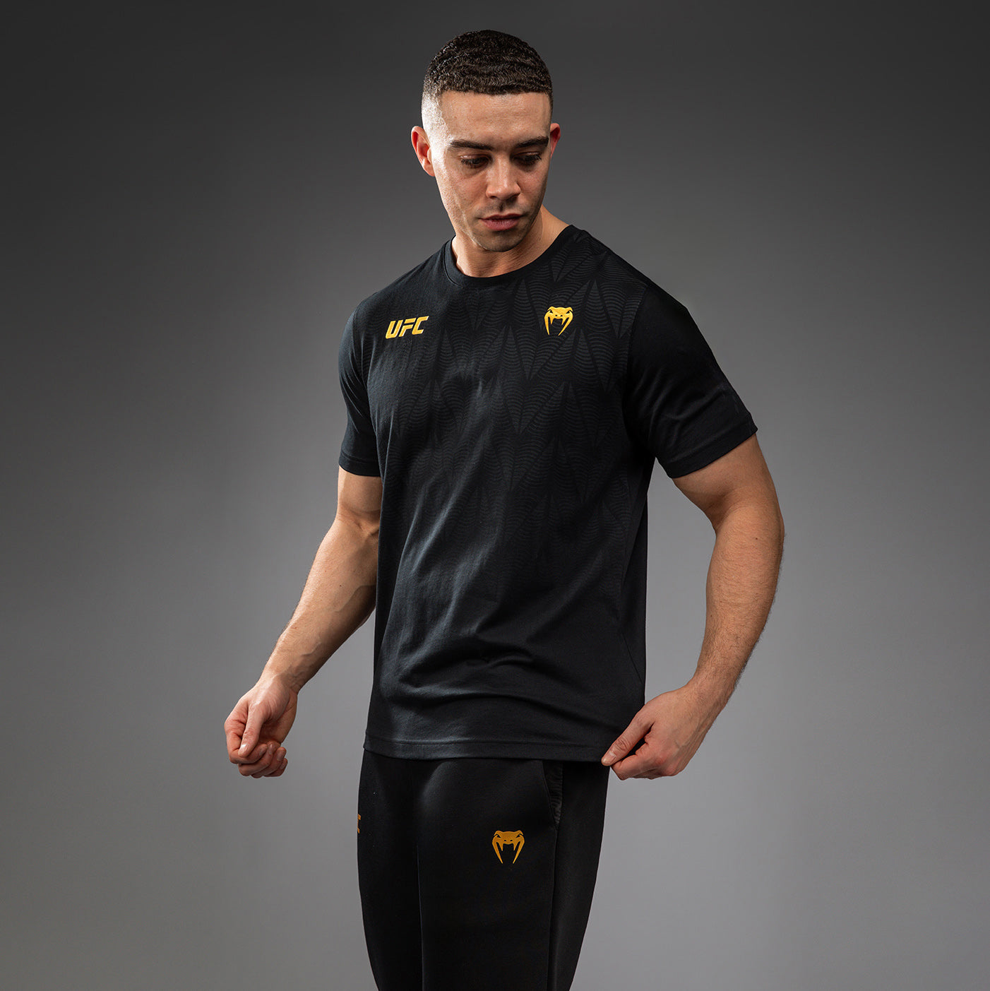 UFC Zenith by Venum Replica Tシャツ メンズ - チャンピオン