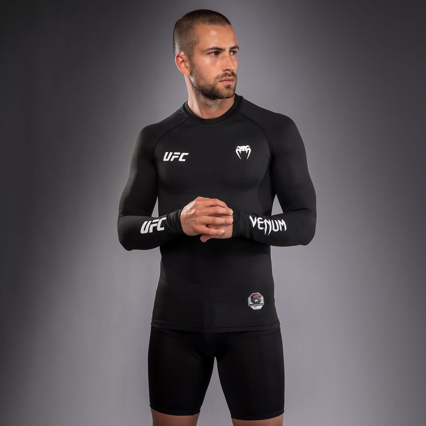 Venum UFC Unity by Venum Authentic Fight Week メンズ テクニカル 長袖ラッシュガード - ブラック
