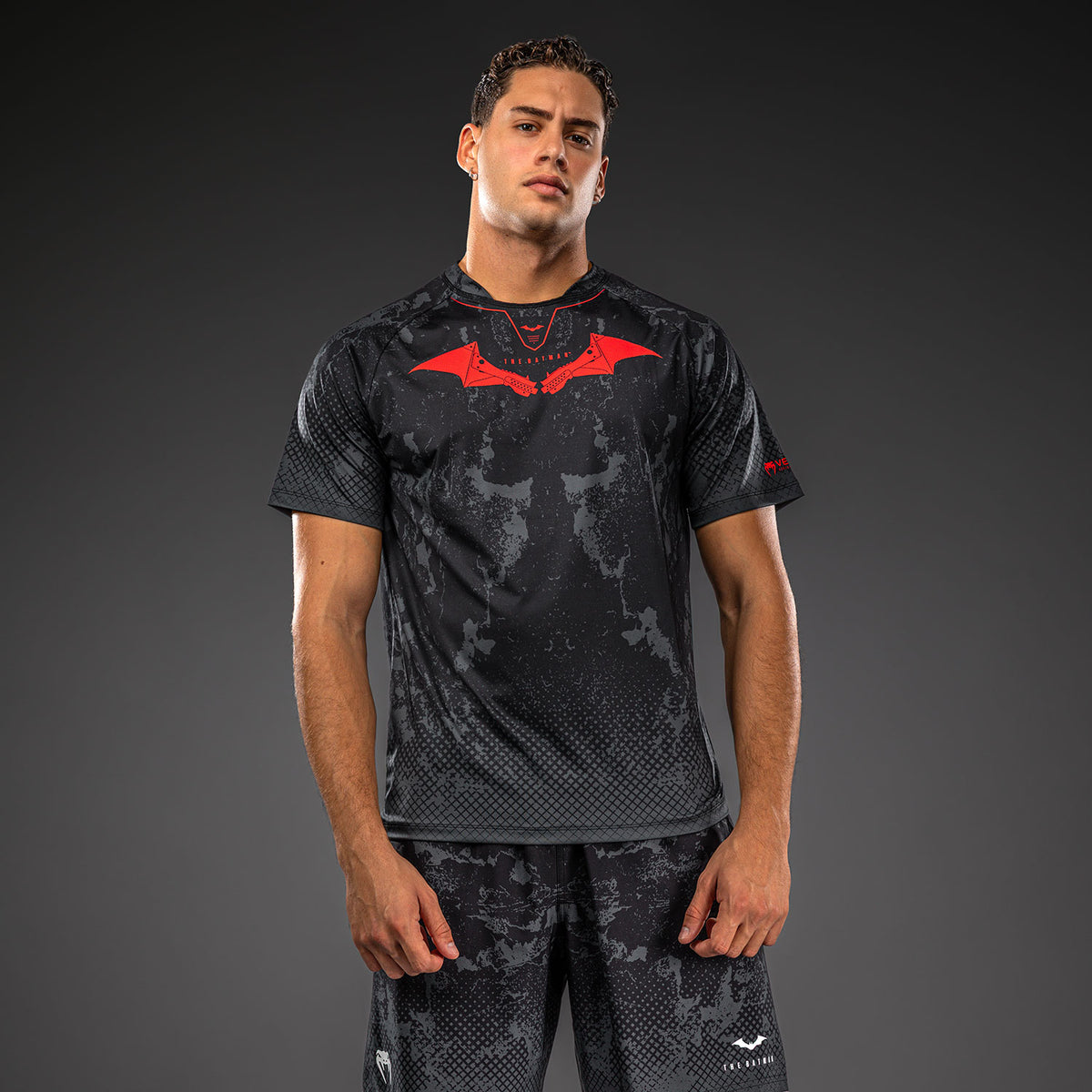 Venum x Batman ドライテックTシャツ - ブラック/グレー/レッド
