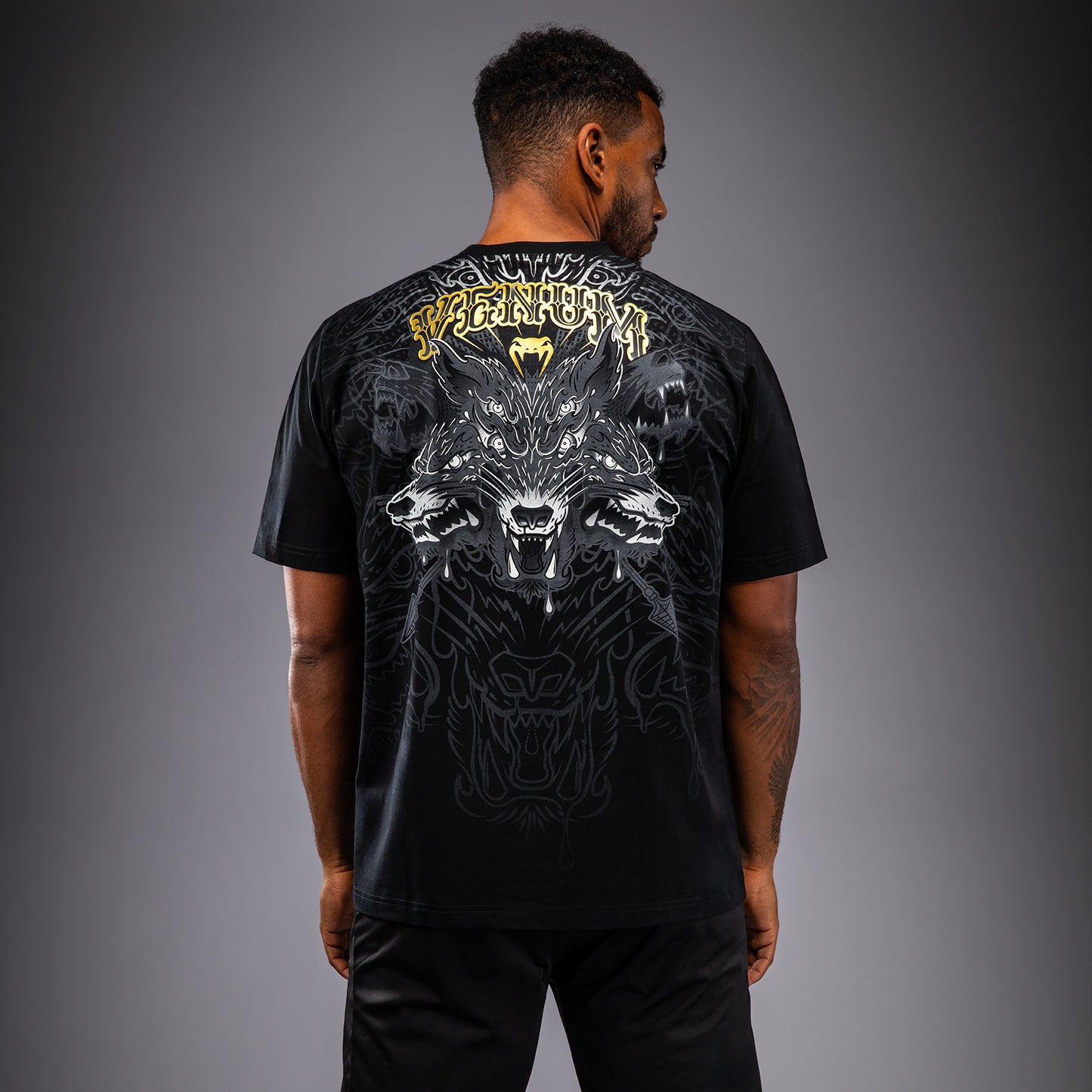 Venum Wolf Atak Tシャツ – ブラック/グレー