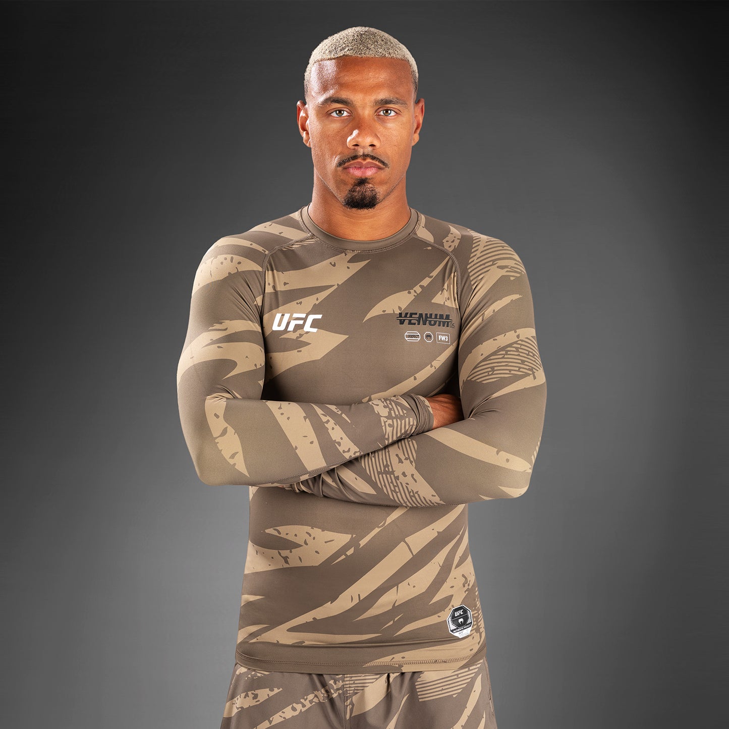 UFC Adrenaline By Venum Fight Week Performance  ロングスリーブラッシュガード - Desert Camo