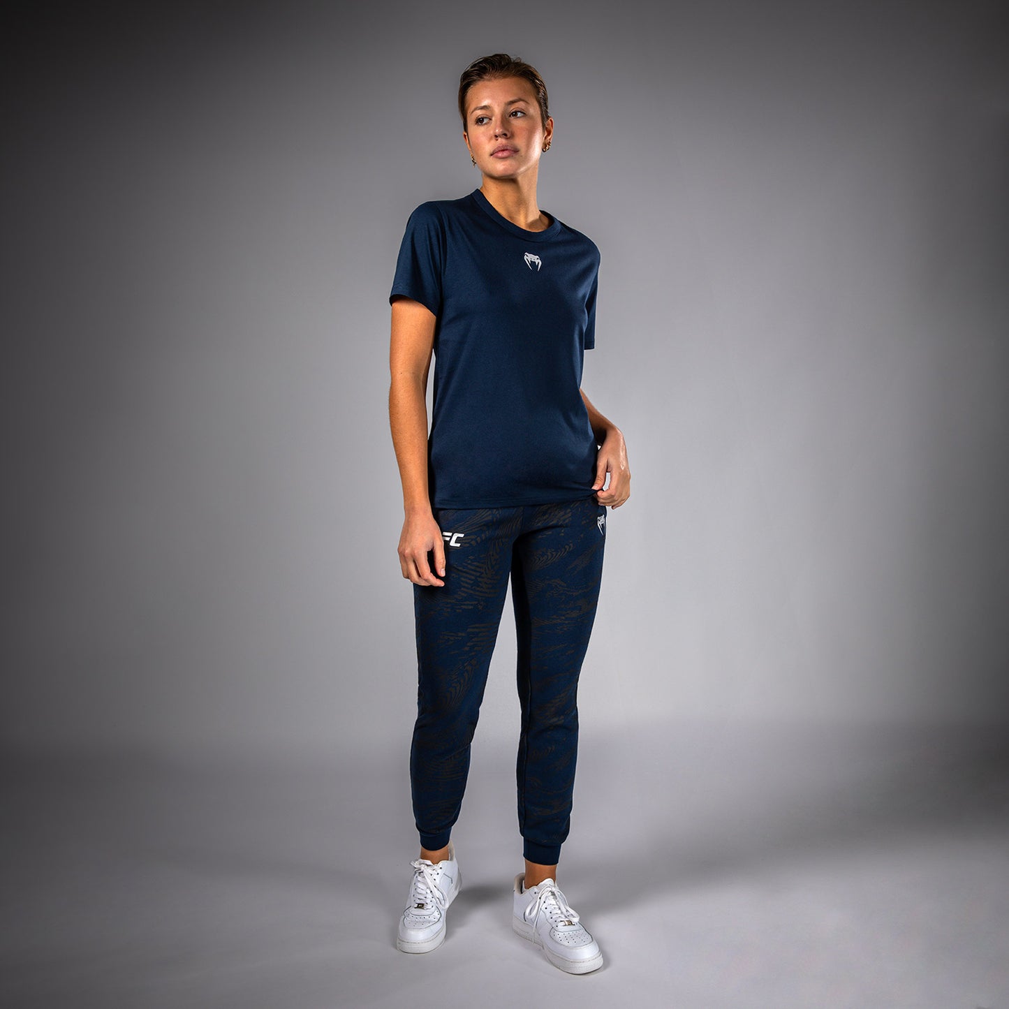 UFC Fusion by Venum Fight Week コットンショートスリーブTシャツ（女性用） - オーシャンブルー