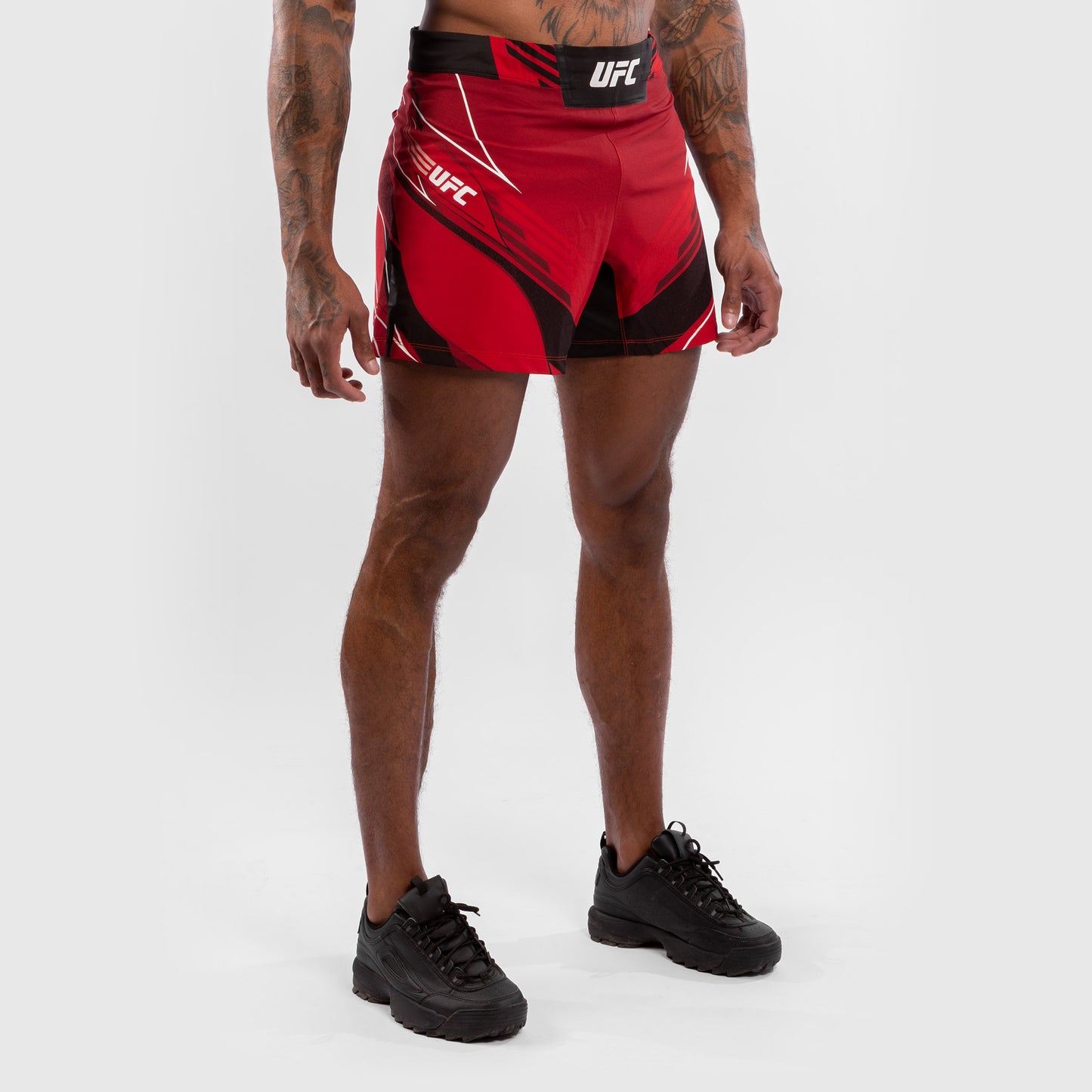 Venum UFC Authentic Fight Night メンズショーツ – レッド