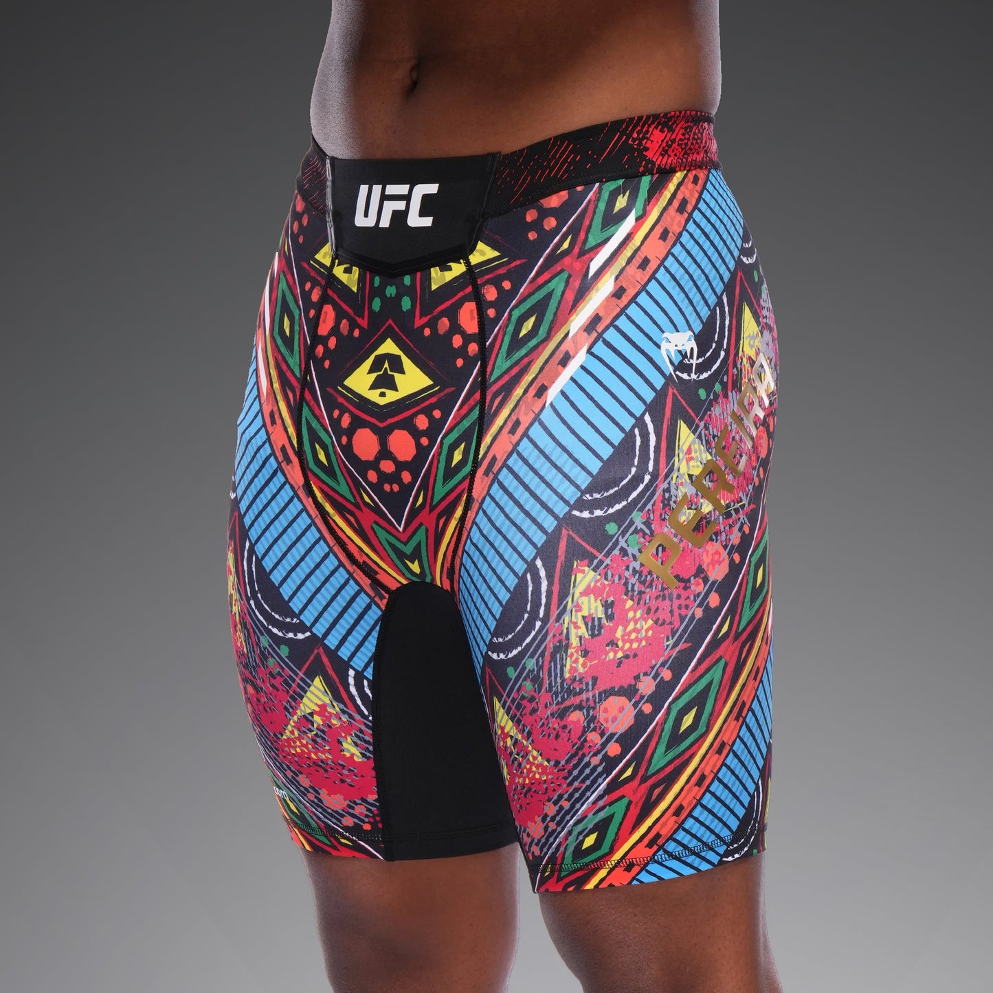 UFC Unrivaled by Venum Alex Pereira 男性 バレトゥードショート - レッド
