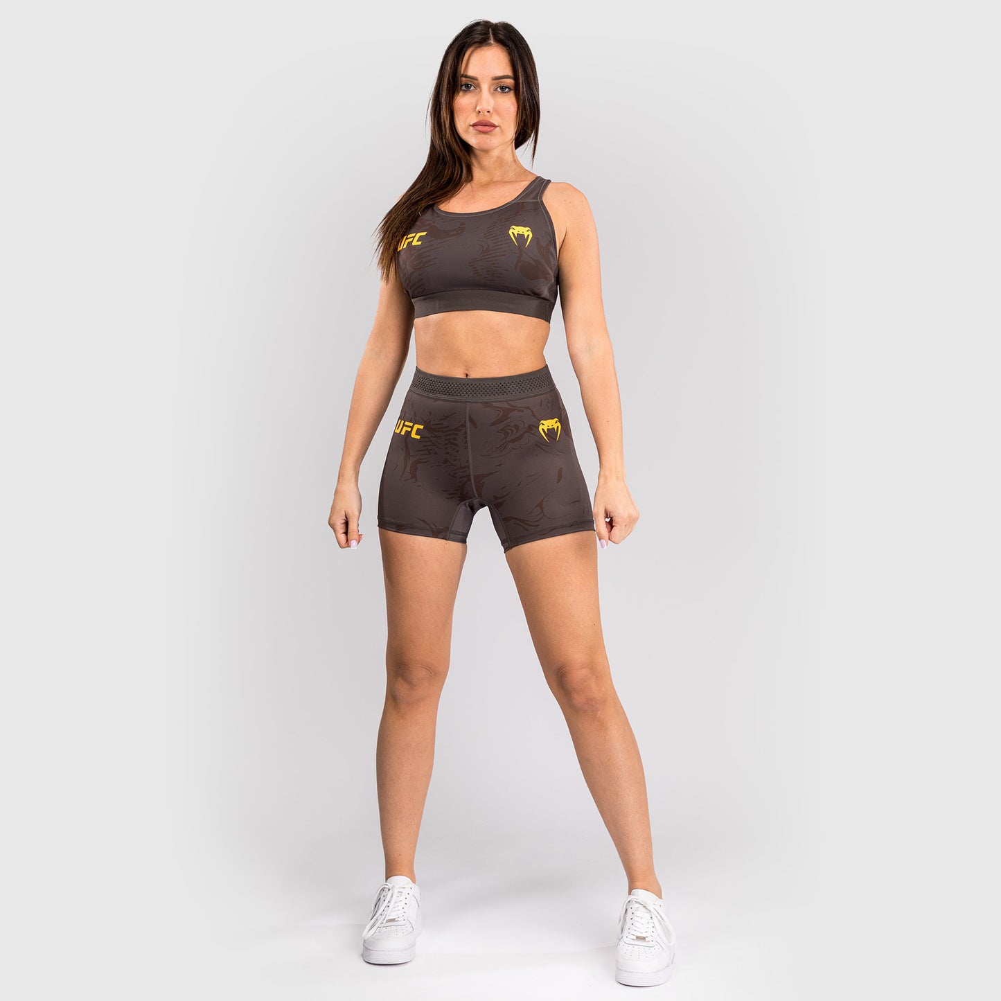 UFC Fusion by Venum Fight Week ヴァレトゥードショーツ（女性用） - アーセンブラウン