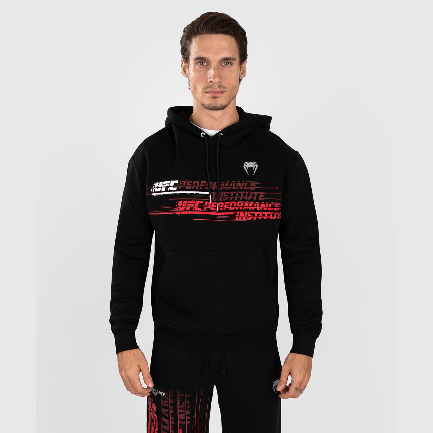 UFC Venum Performance Institute 2.0 男性用パーカー - ブラック/レッド