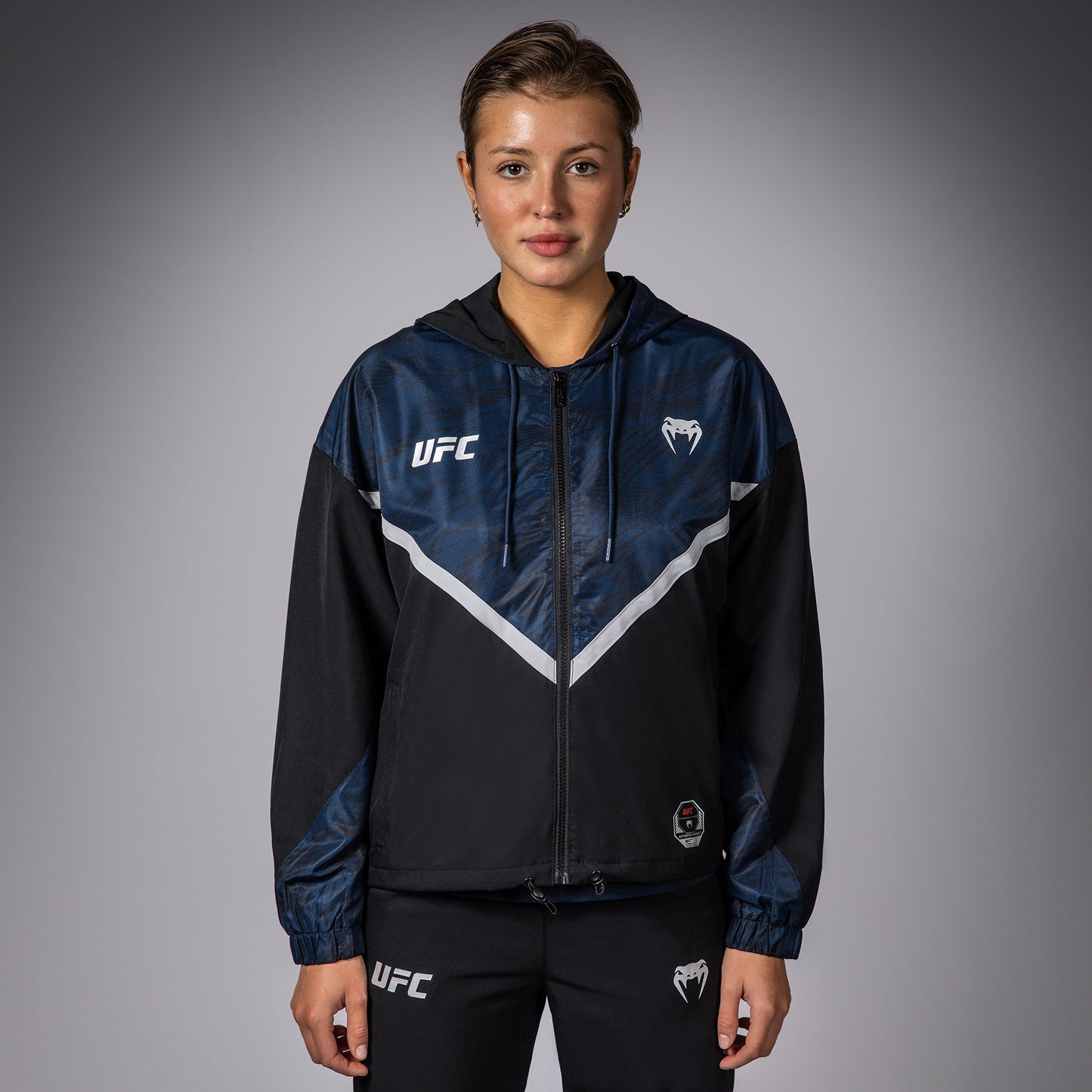 UFC Fusion by Venum Fight Week ジップ付きスウェットシャツ（女性用） - オーシャニックブルー