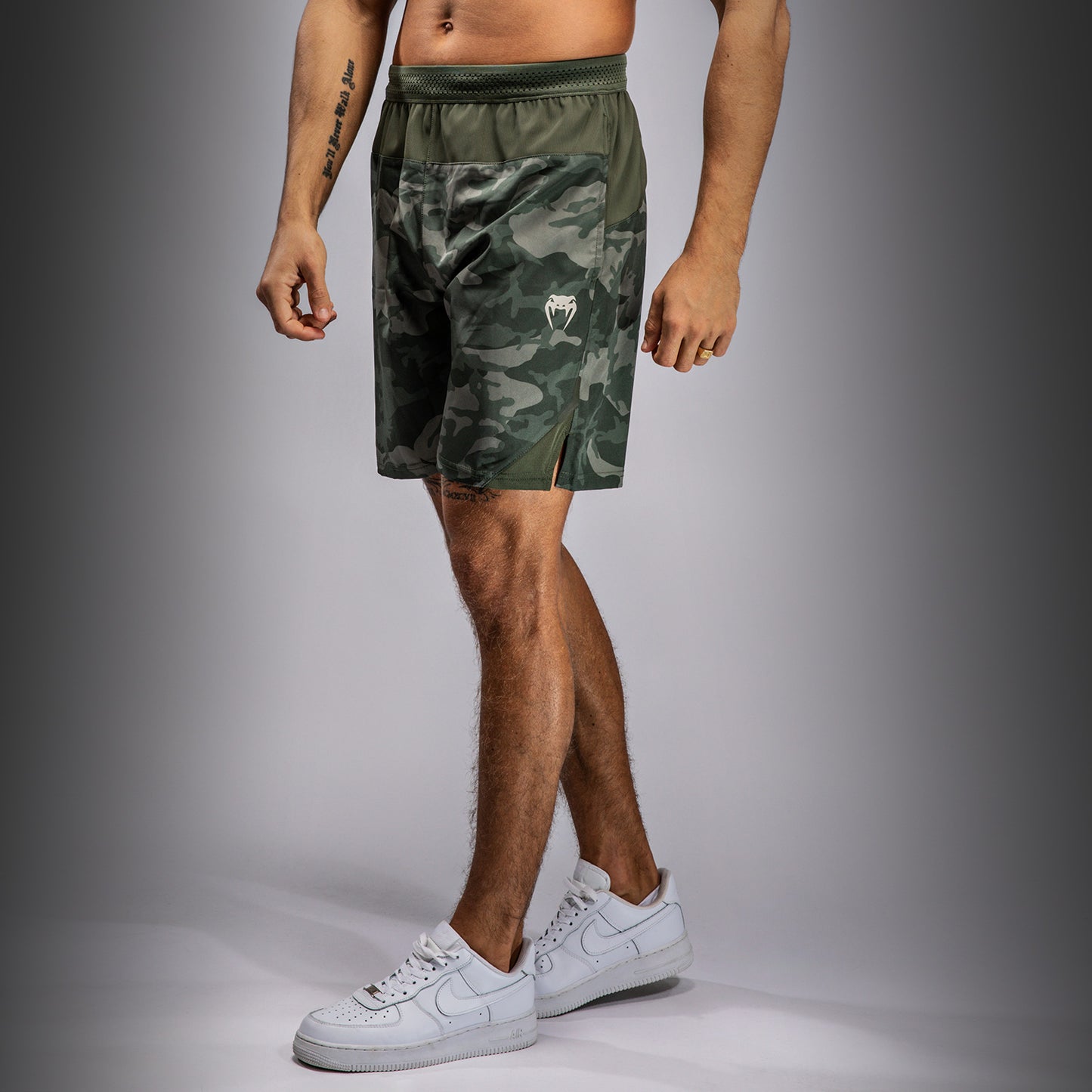 Venum G-Fit Air トレーニングショーツ メンズ - アーミーカモ