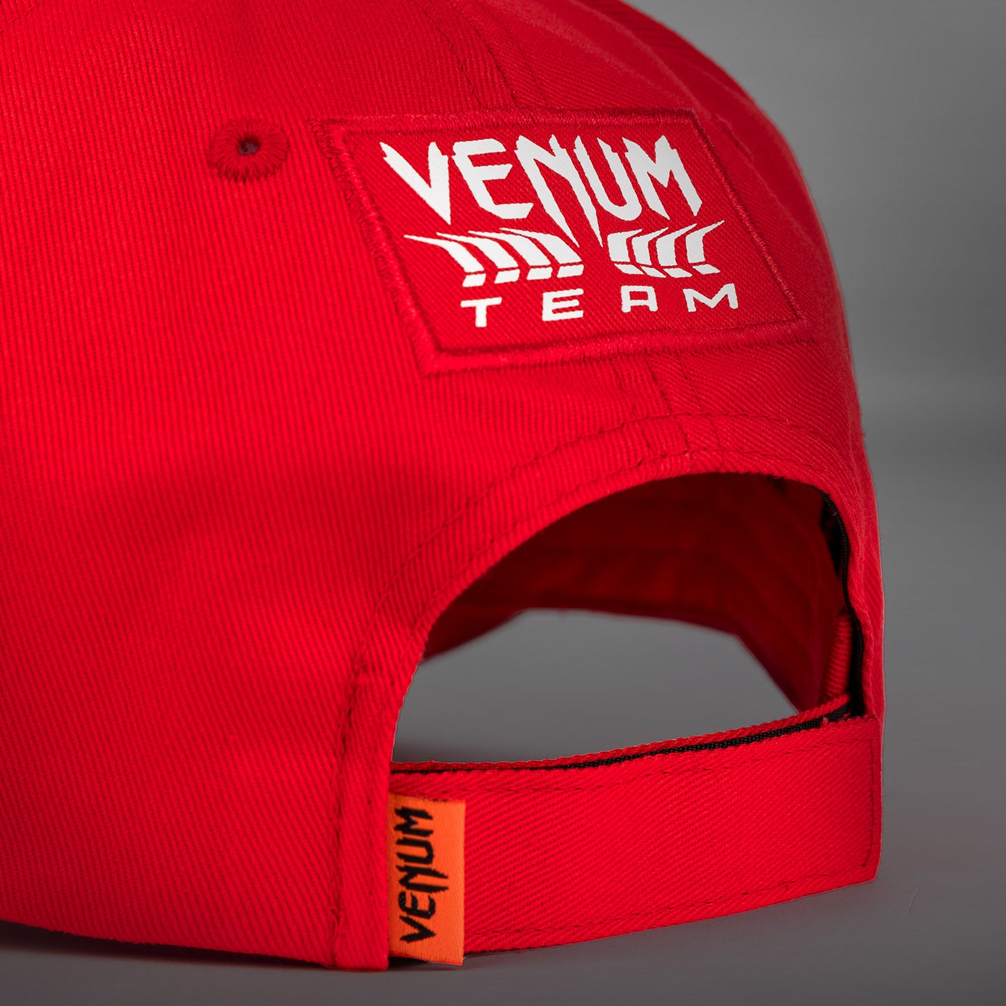 Venum Motorsport - レーサーレッド キャップ