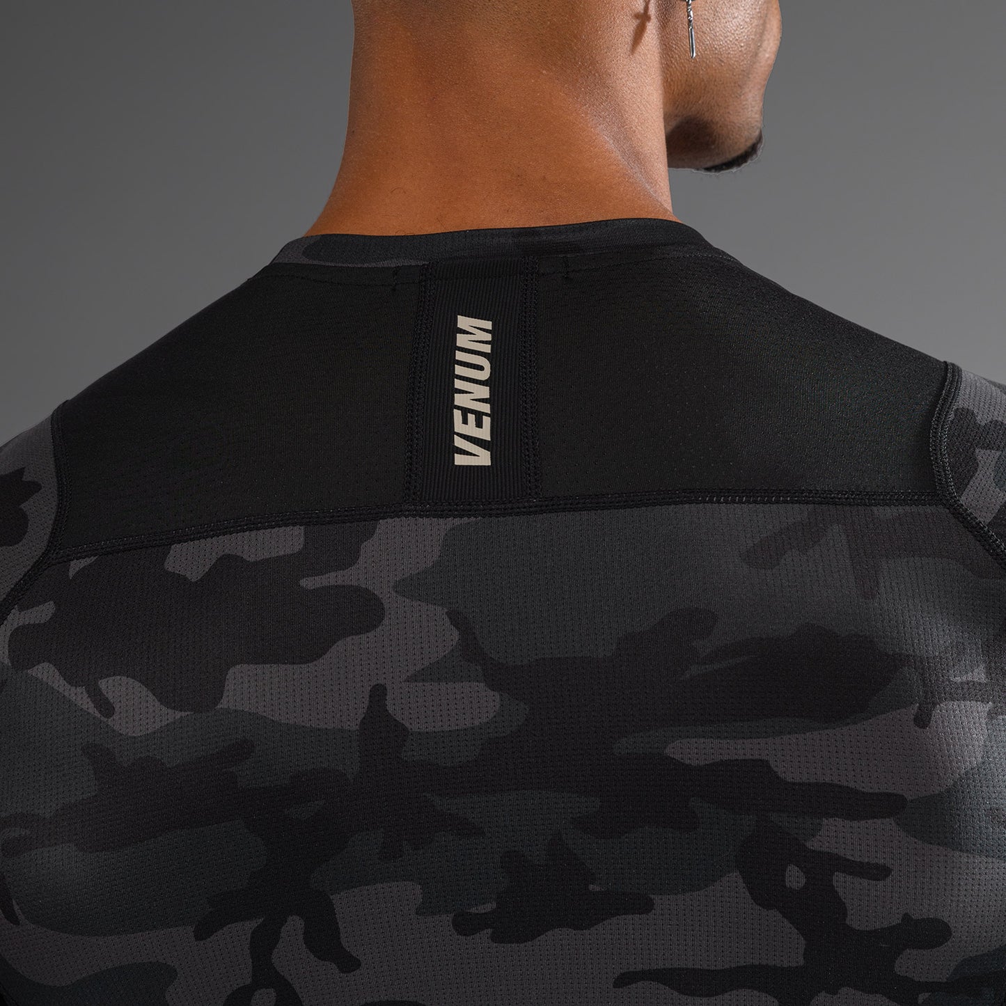 Venum G-Fit Air 長袖ラッシュガード メンズ - デジタルアーバンカモ