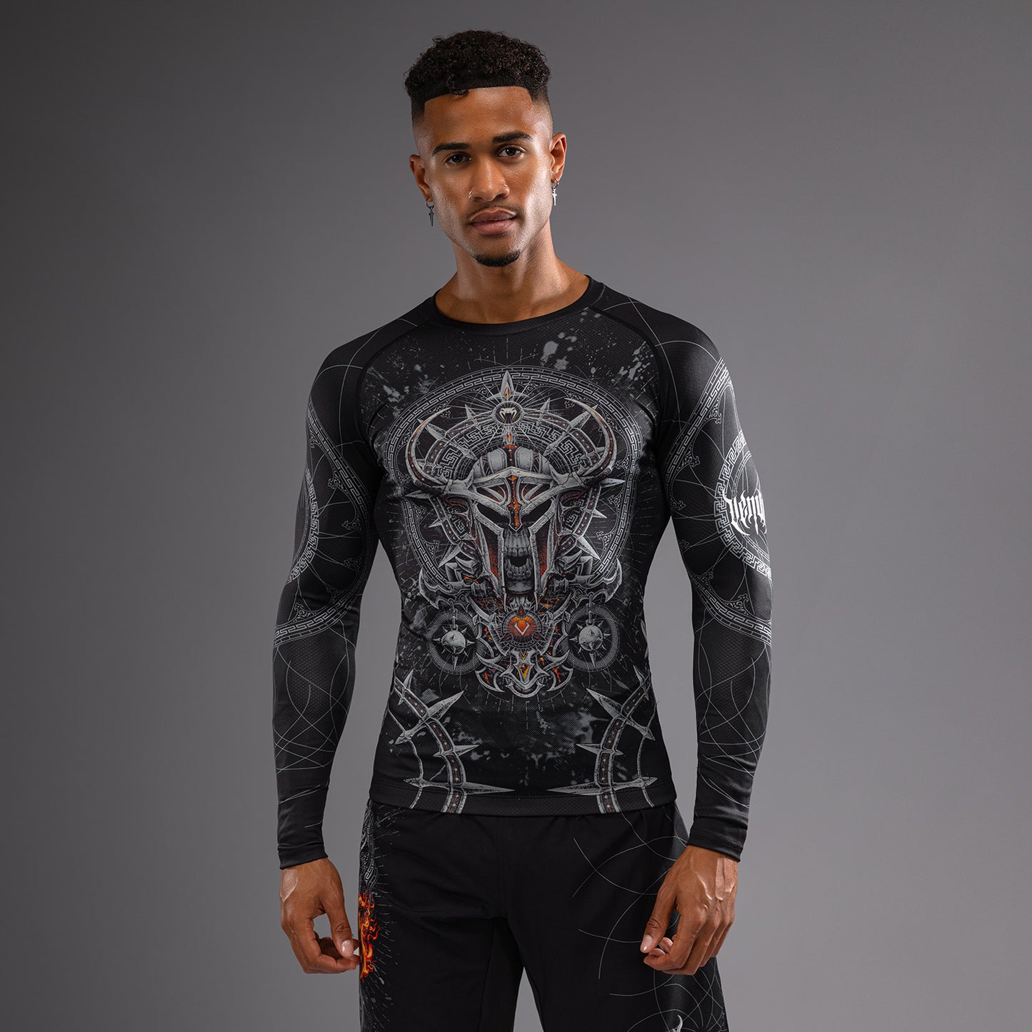 Venum Gladiator 5.0 メンズ ロングスリーブ Tシャツ - ブラック/シルバー