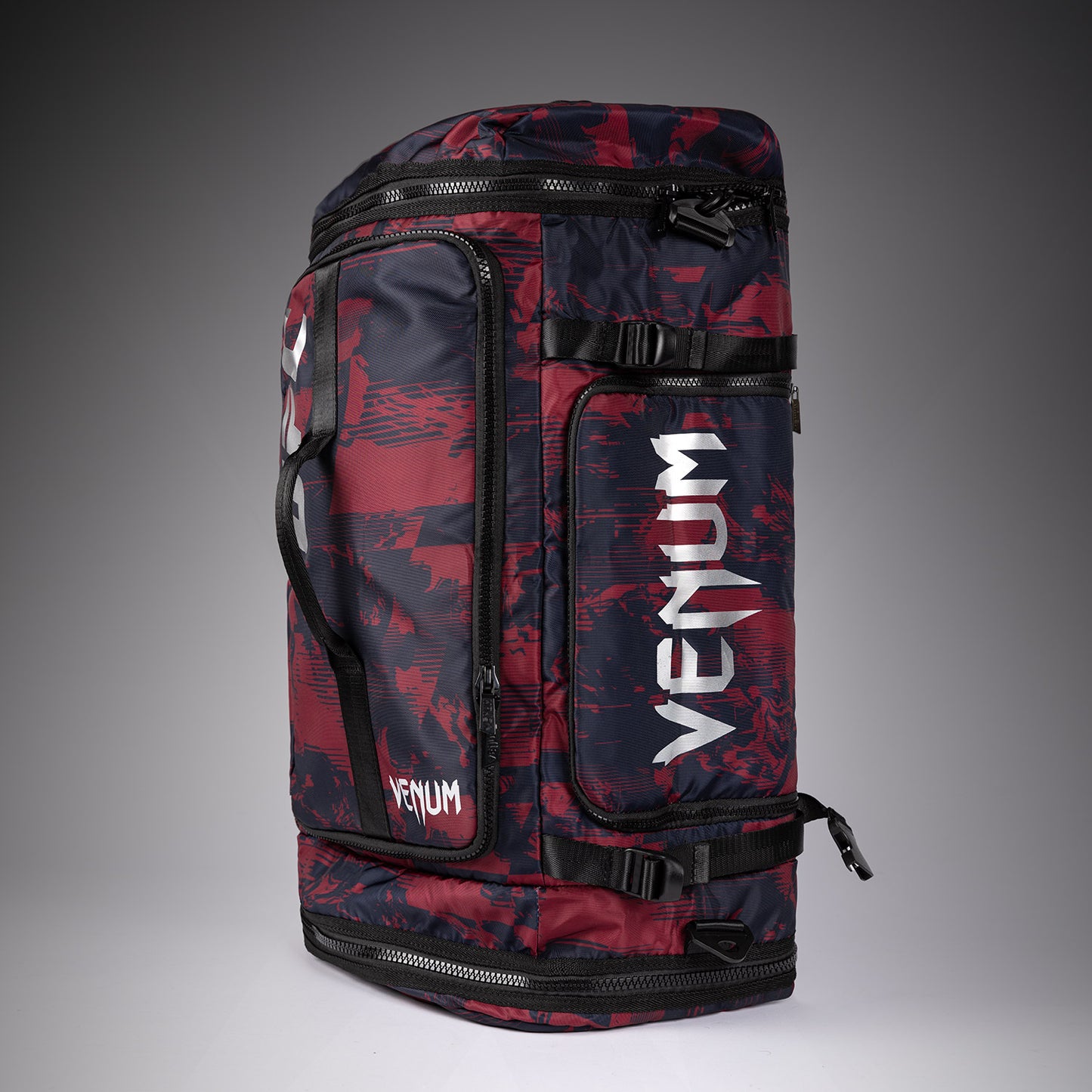 UFC Zenith by Venum Authentic Fight Week スポーツバッグ - バーガンディ