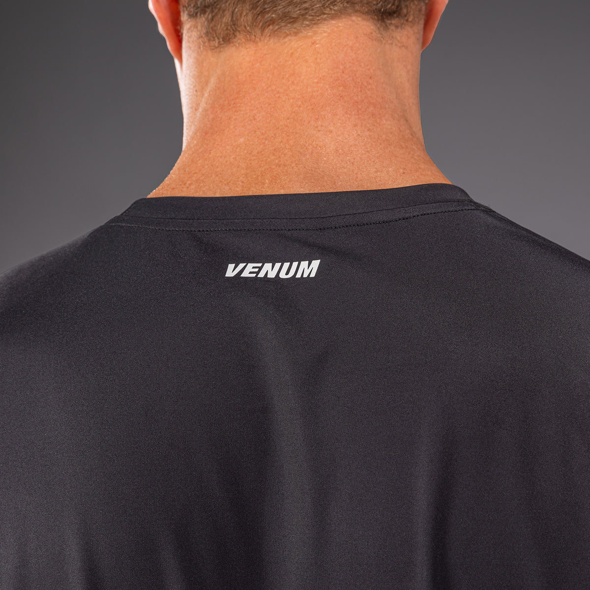 Venum Giant Shift ドライテックTシャツ - ブラック/グレー
