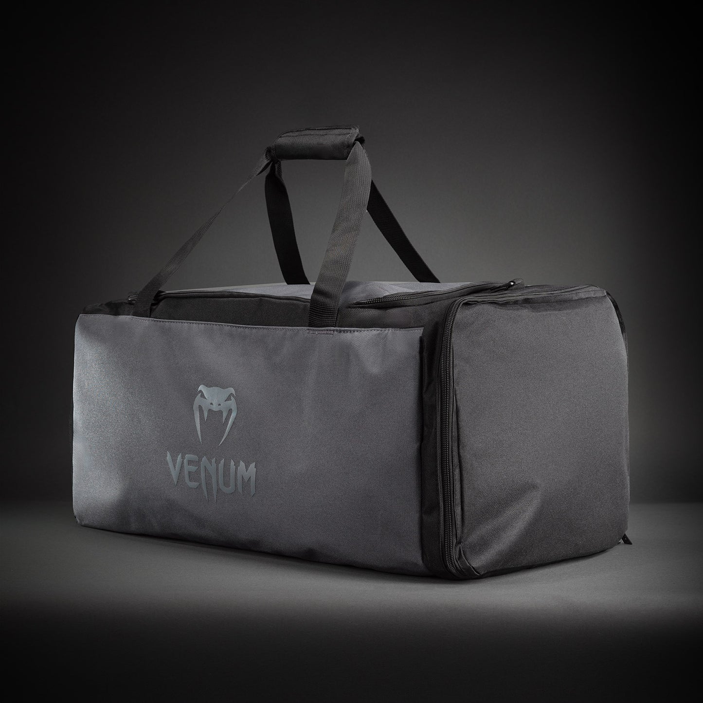 Venum Essential スポーツバッグ (61L) - グレー/ブラック