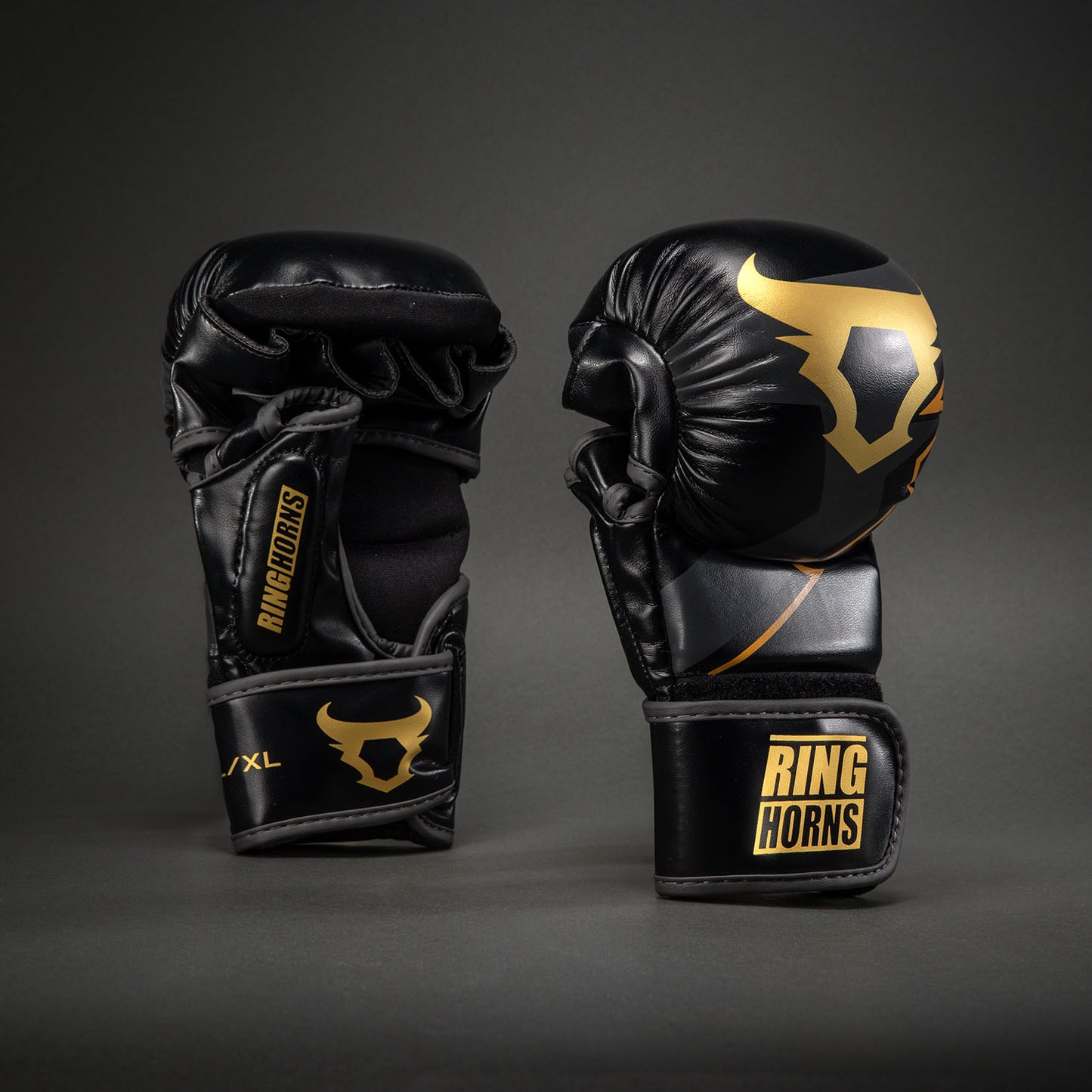 Ringhorns Charger by Venum MMA スパーリンググローブ – ブラック/ゴールド