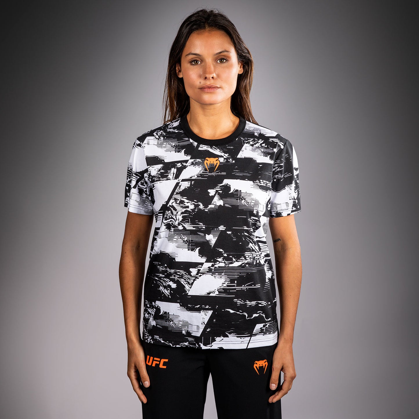 UFC Zenith by Venum Authentic Fight Week 半袖Tシャツ レディース - ホワイト