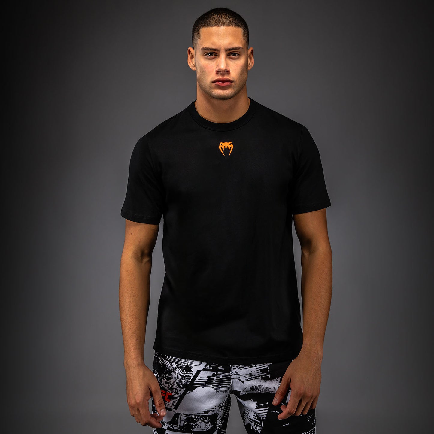 UFC Zenith by Venum Authentic Fight Week 半袖Tシャツ メンズ - ブラック