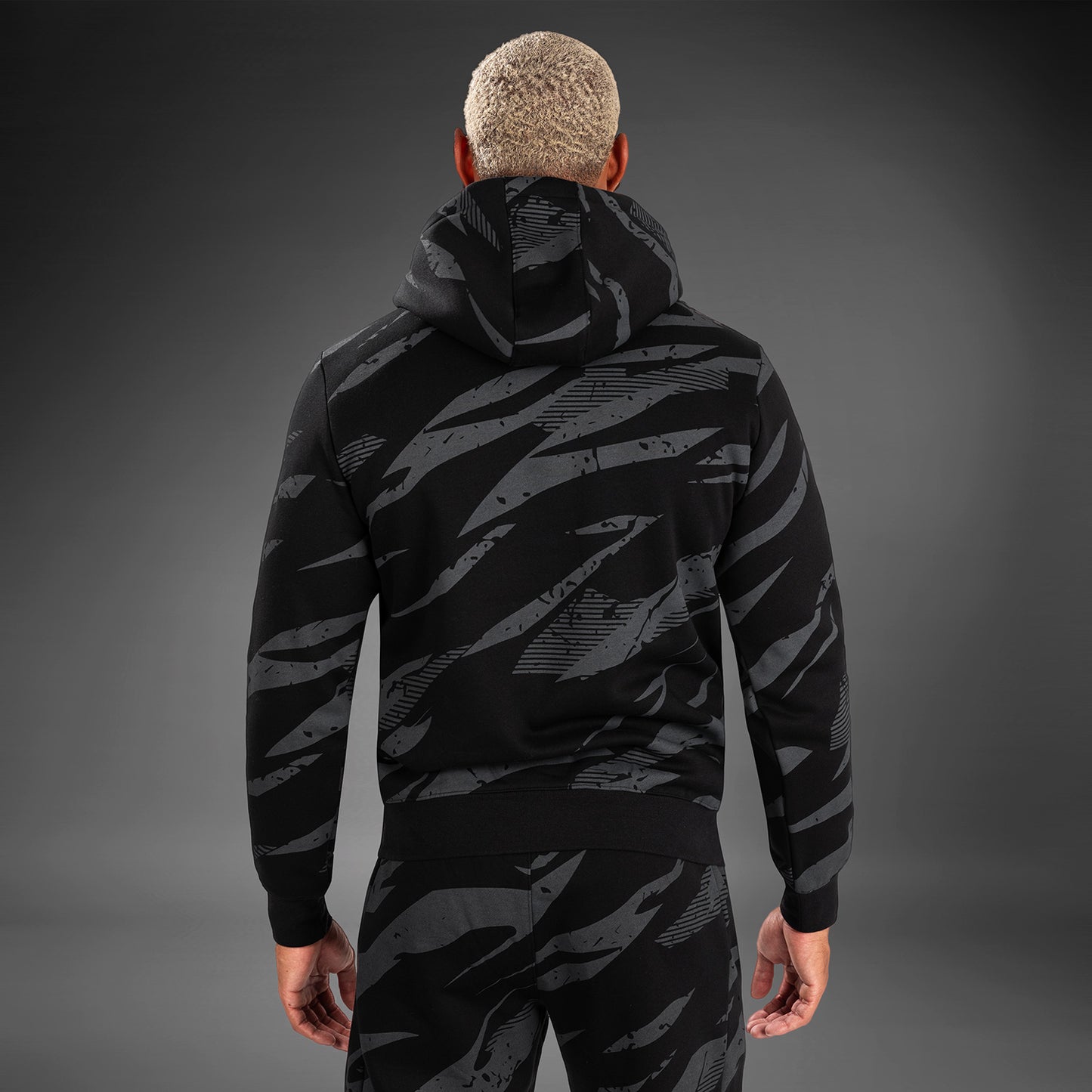 UFC Adrenaline By Venum Fight Week メンズプルオーバーパーカー - Urban Camo