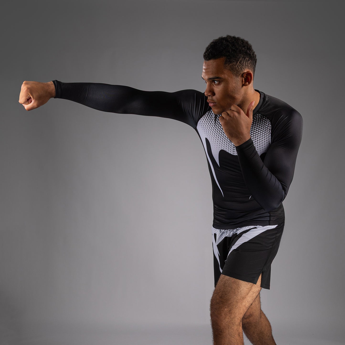 Venum No Gi ラッシュガード - ブラック/ホワイト