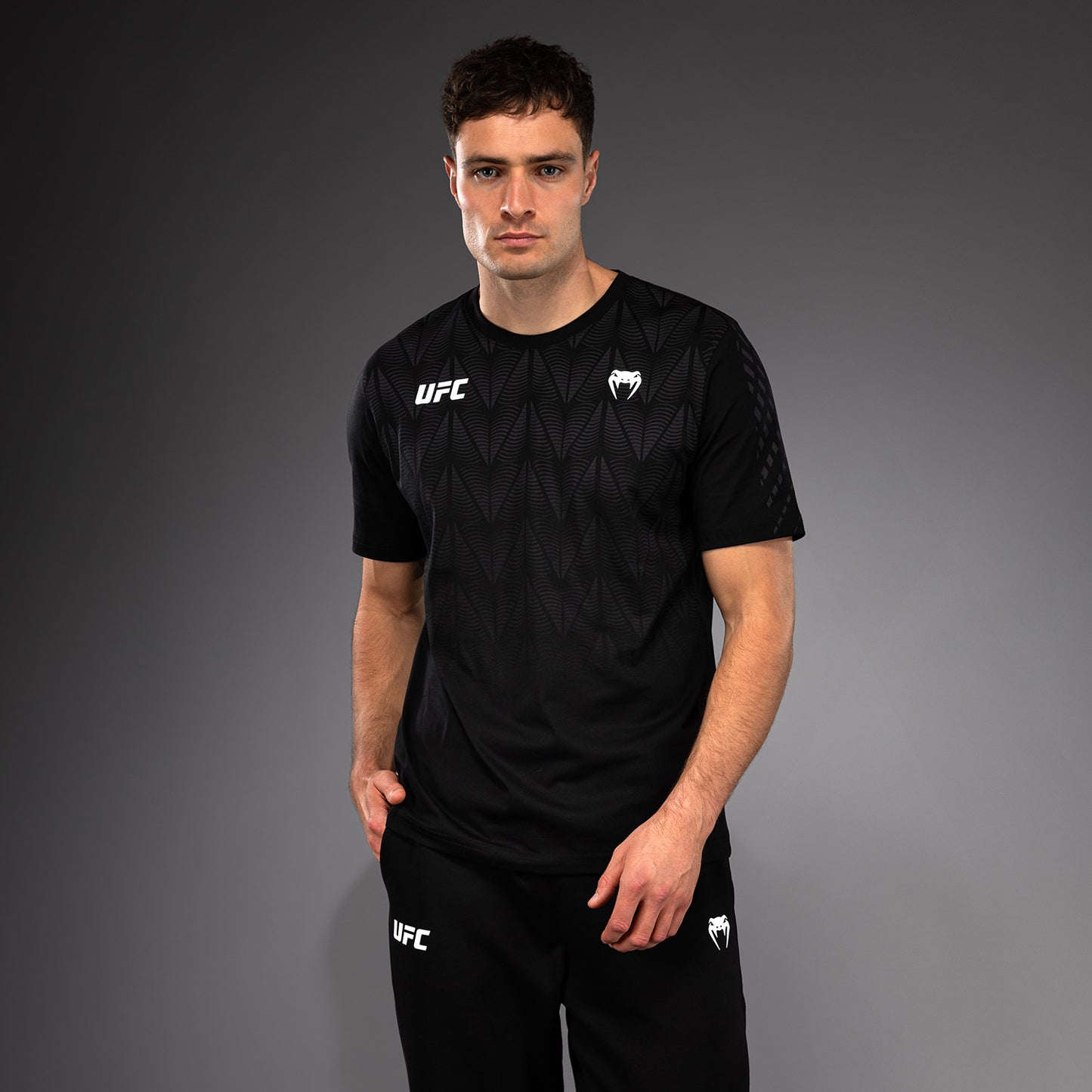 UFC Zenith by Venum Replica Tシャツ メンズ - ブラック