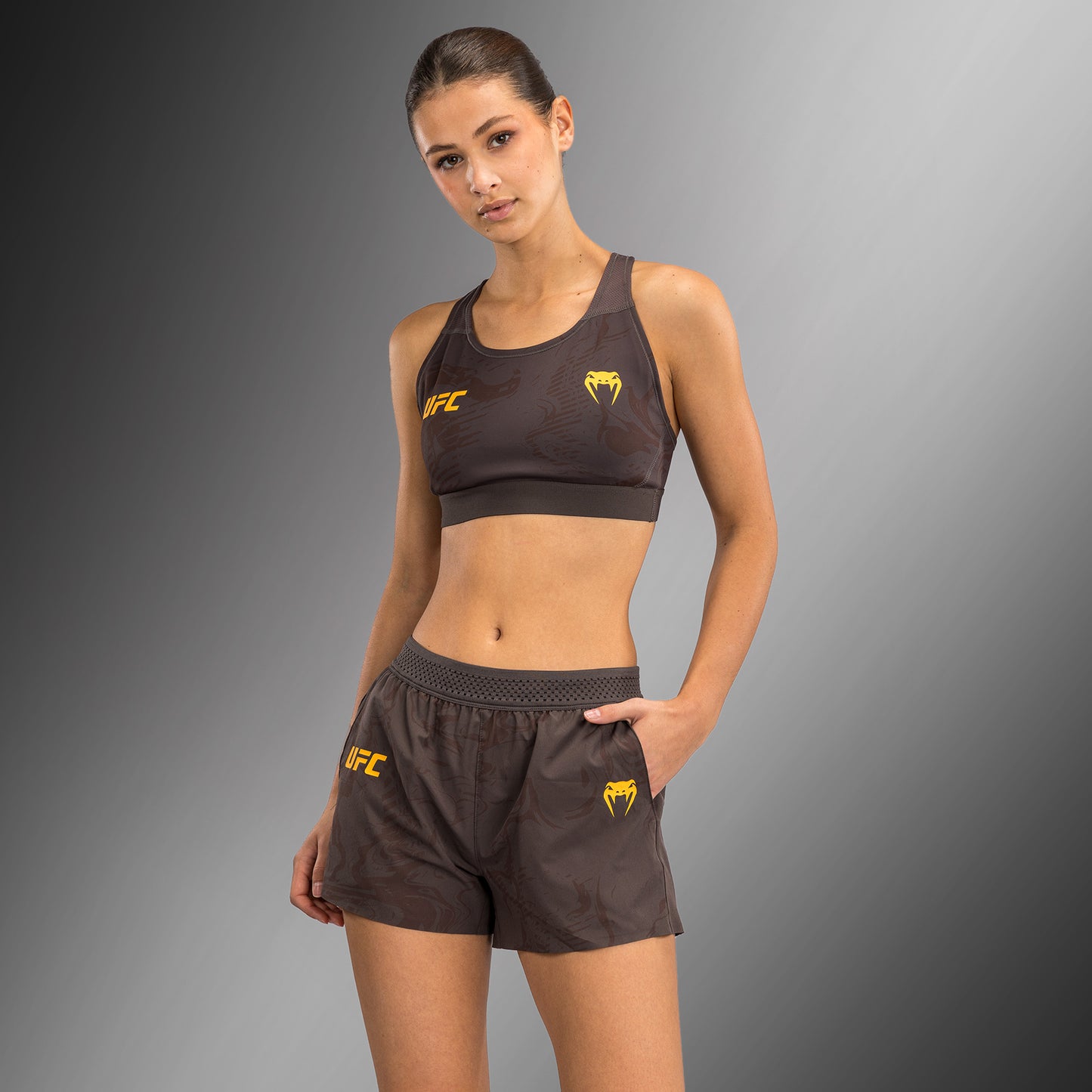 UFC Fusion by Venum Fight Week パフォーマンスショーツ（女性用） - アーセンブラウン