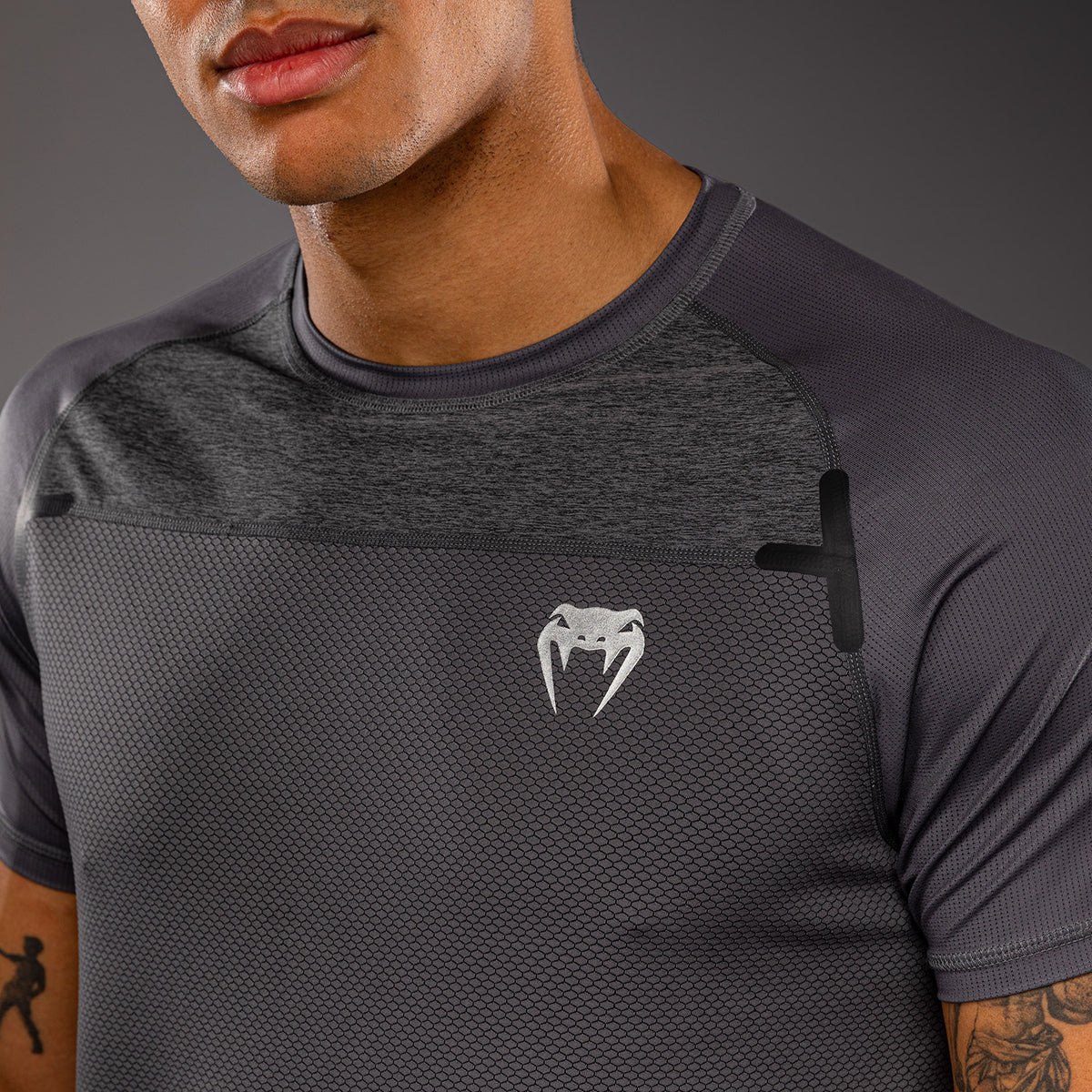Venum G-Fit Scale ドライテックTシャツ - グレー