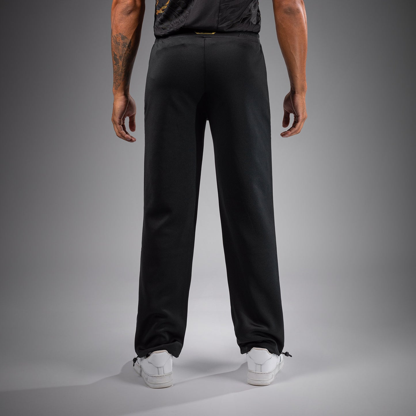 UFC Fusion by Venum Authentic Fight Night ストレートレッグパンツ（男性用） - チャンピオン