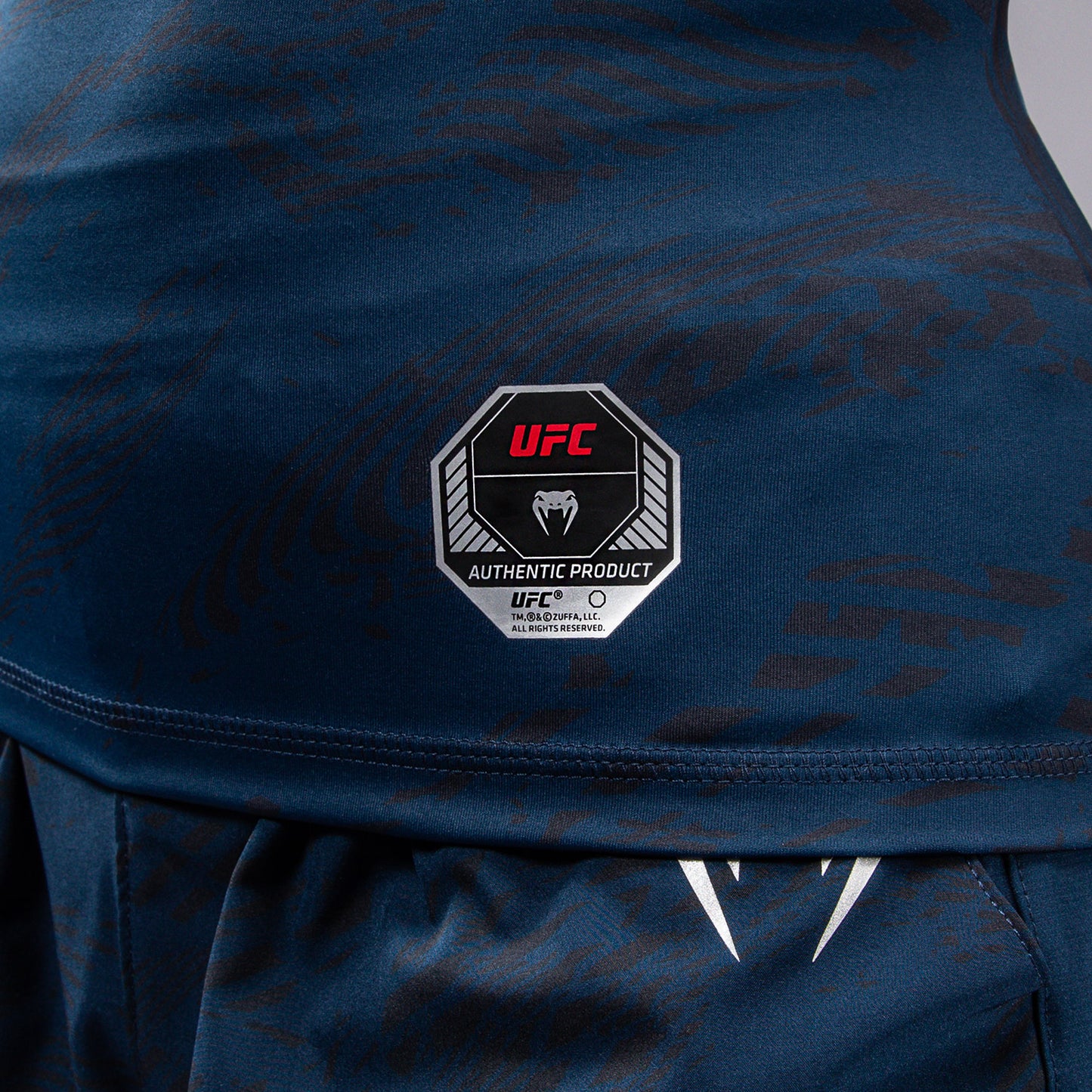 UFC Fusion by Venum Fight Week ラッシュガード（女性用、ショートスリーブパフォーマンス） - オーシャンブルー