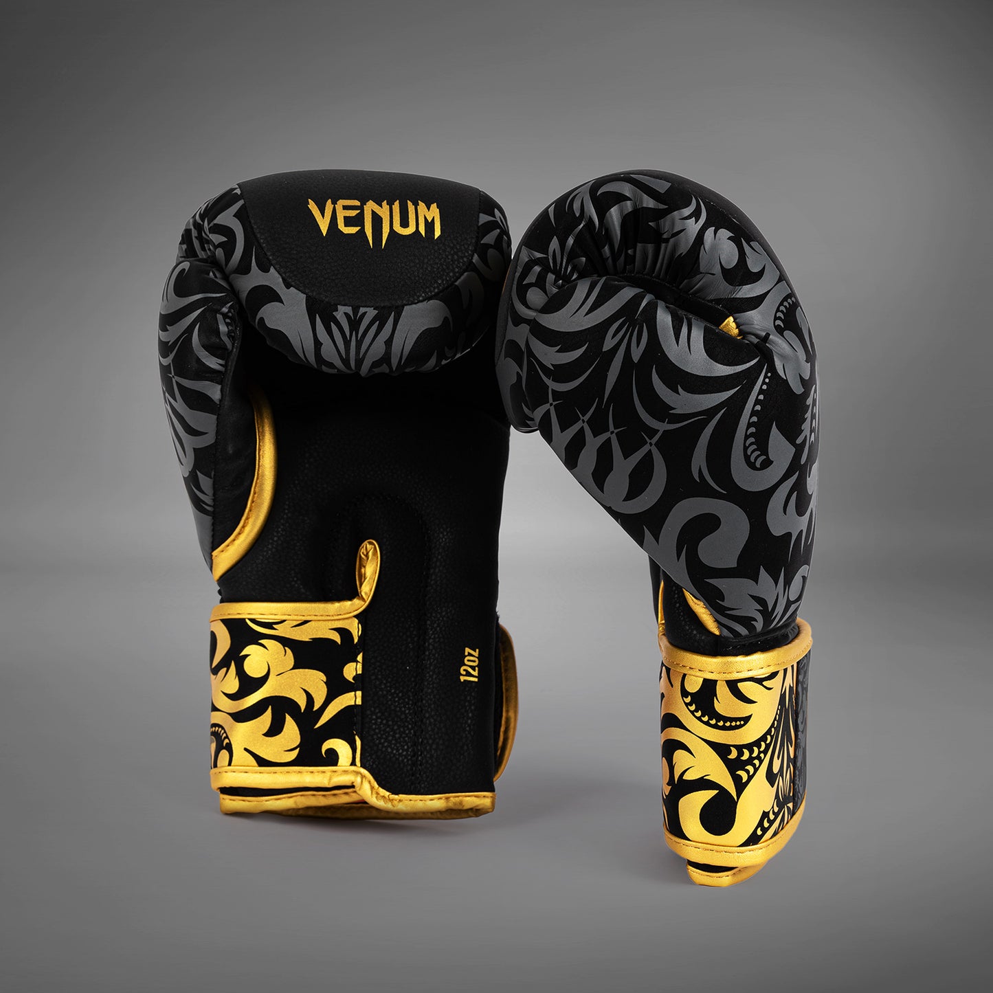 Venum x Topuria Unmatched Edition ボクシング グローブ - ブラック/ゴールド