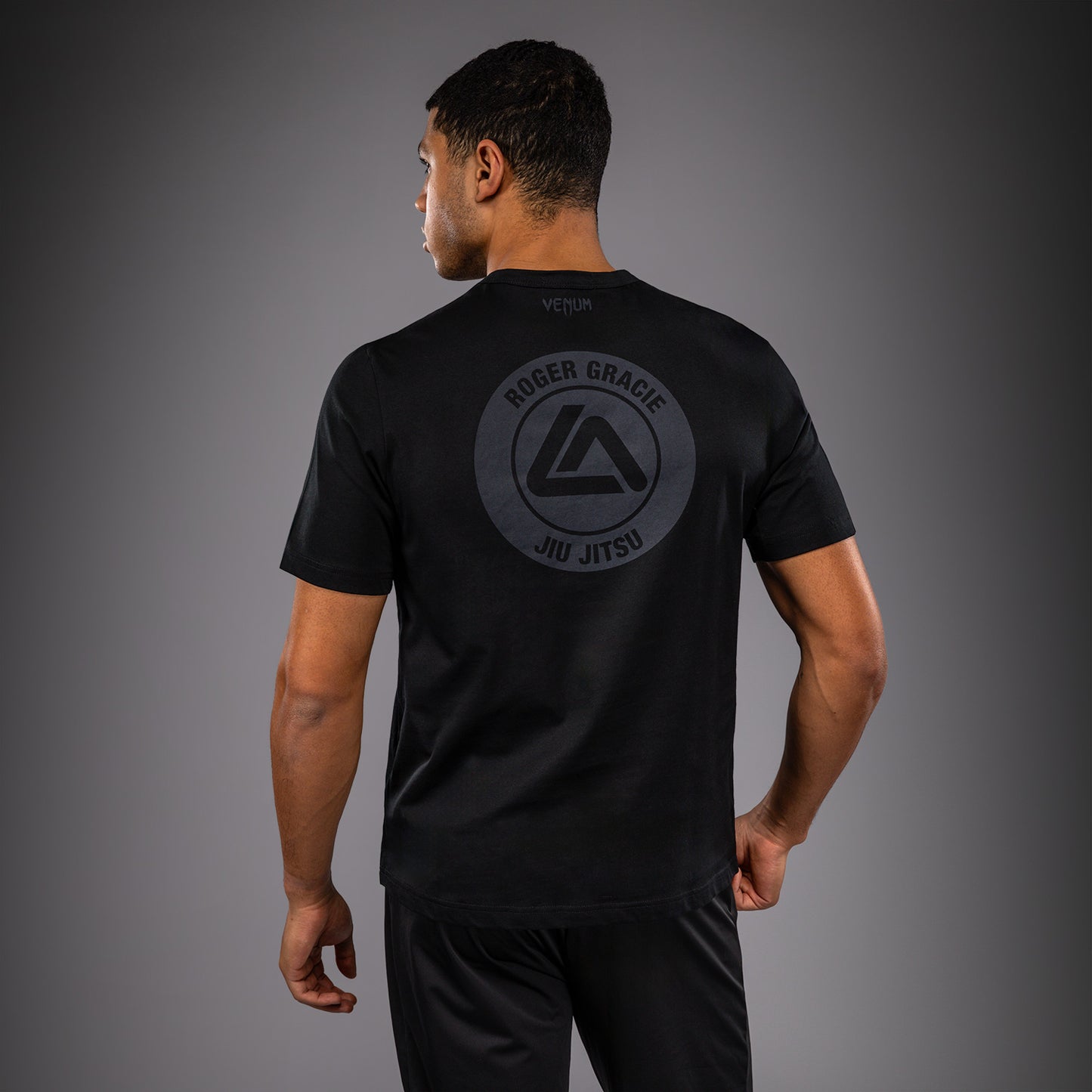 Venum x Roger Gracie Academy Tシャツ - ブラック