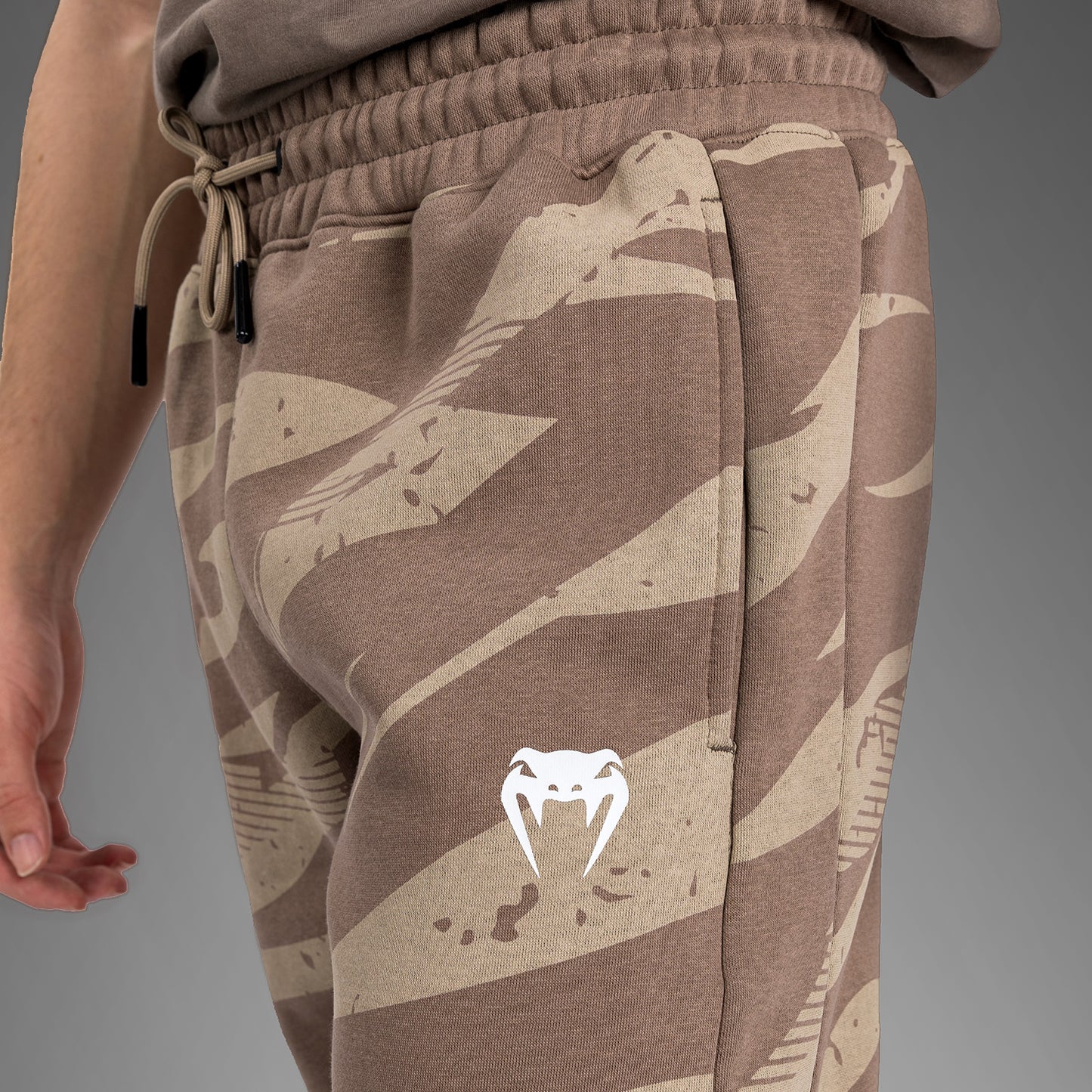 UFC Adrenaline By Venum Fight Week メンズパンツ - Desert Camo