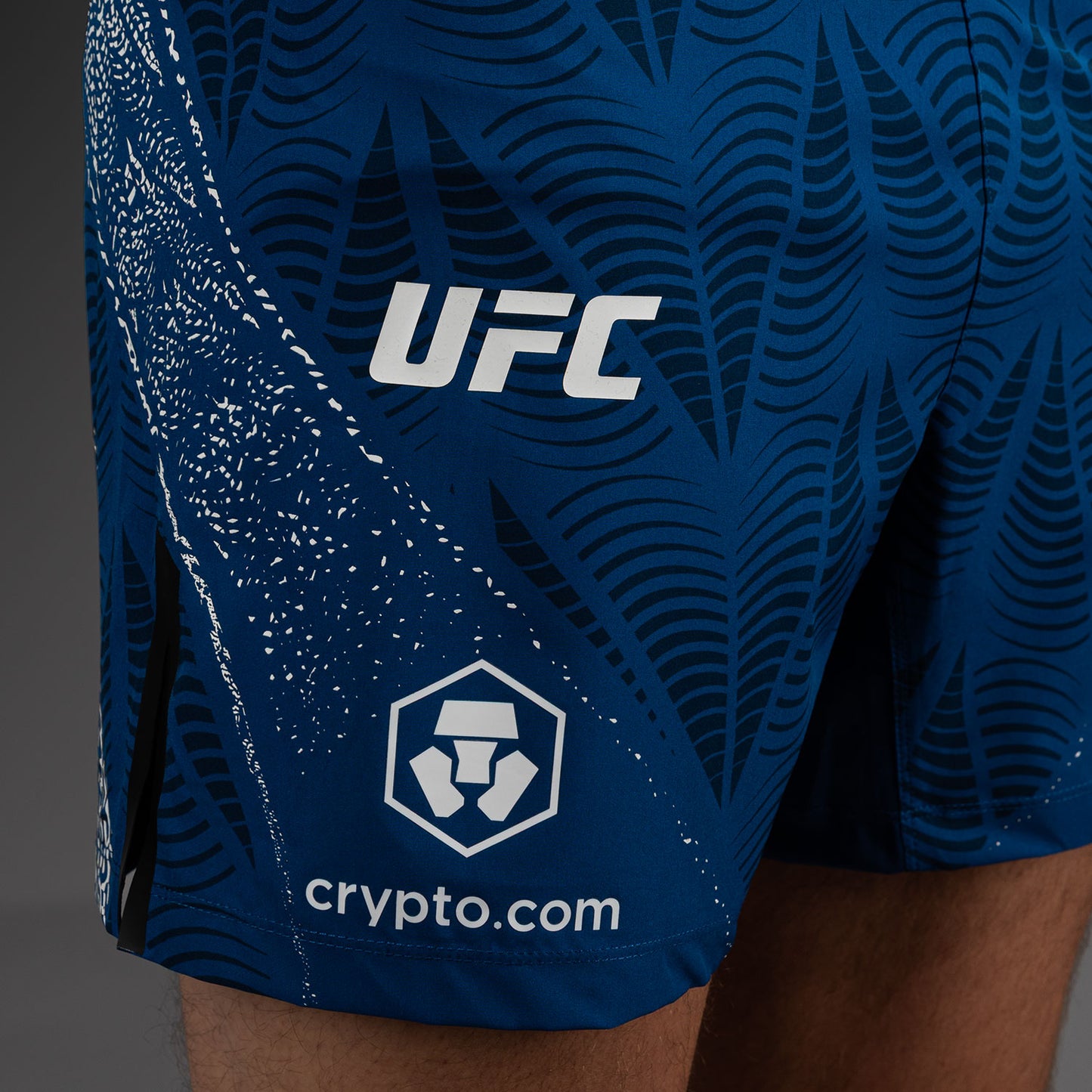 UFC Zenith by Venum Authentic Fight Night ショートフィットファイトショーツ メンズ - ブルー