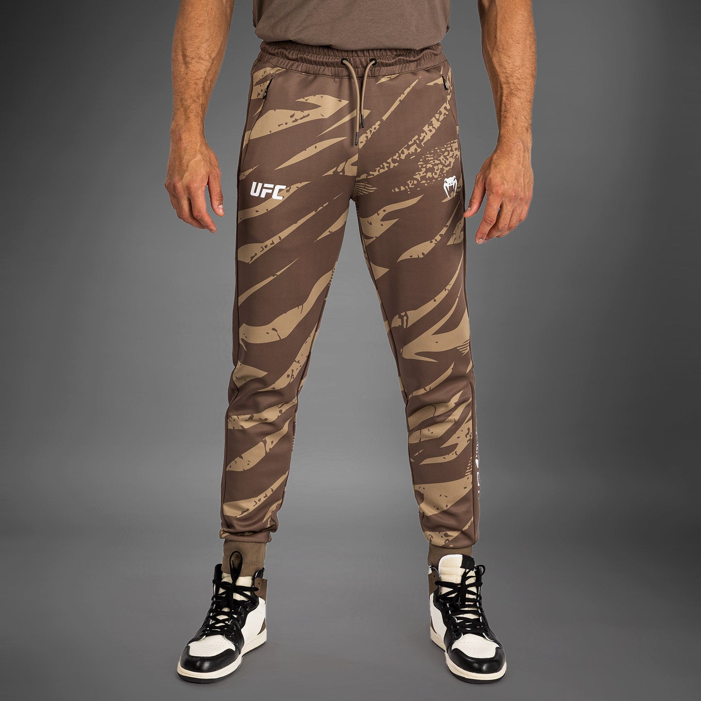 UFC Adrenaline By Venum Fight Week 男性用パンツ - Desert Camo