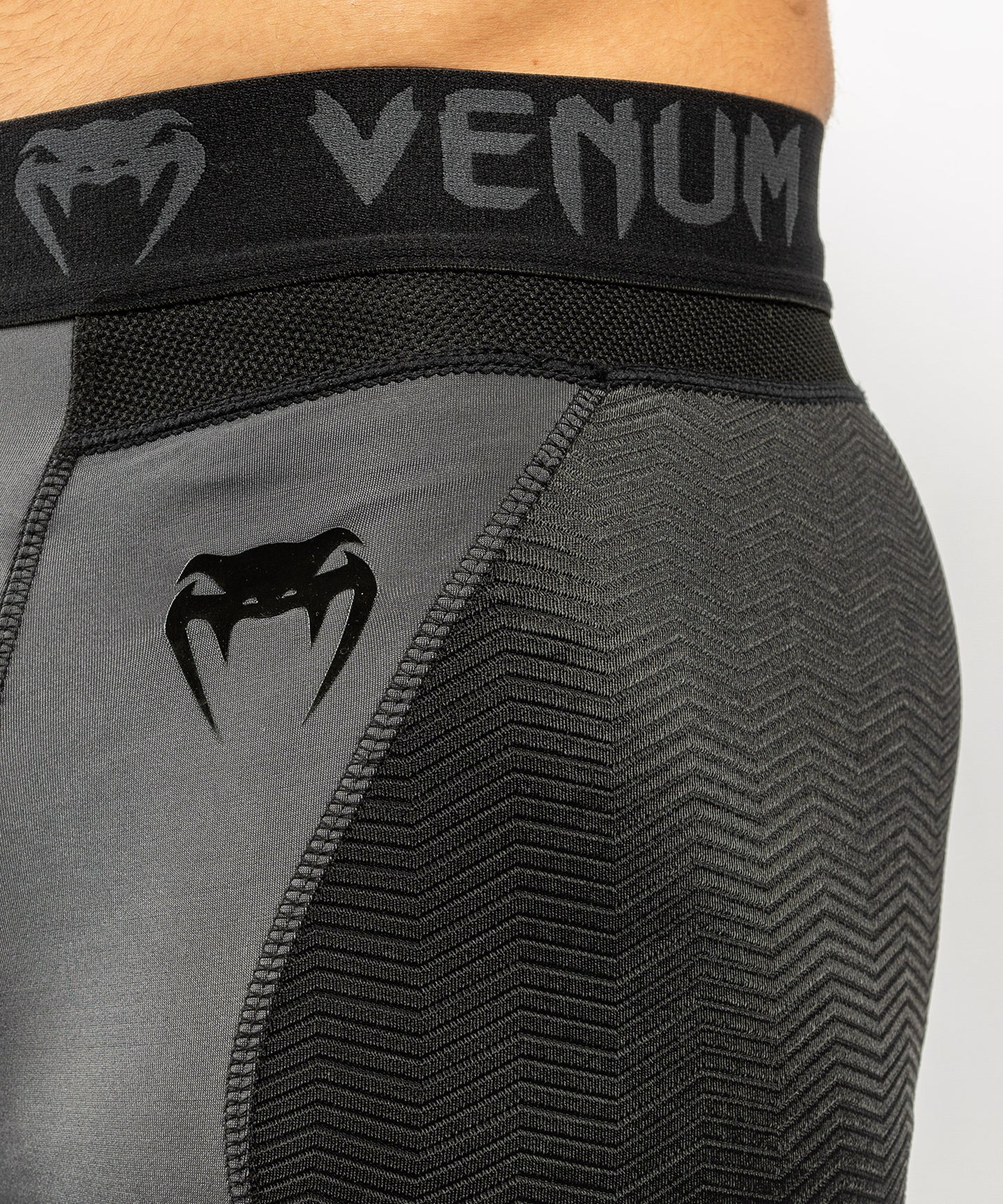 Venum G-Fit コンプレッションショーツ - グレー/ブラック