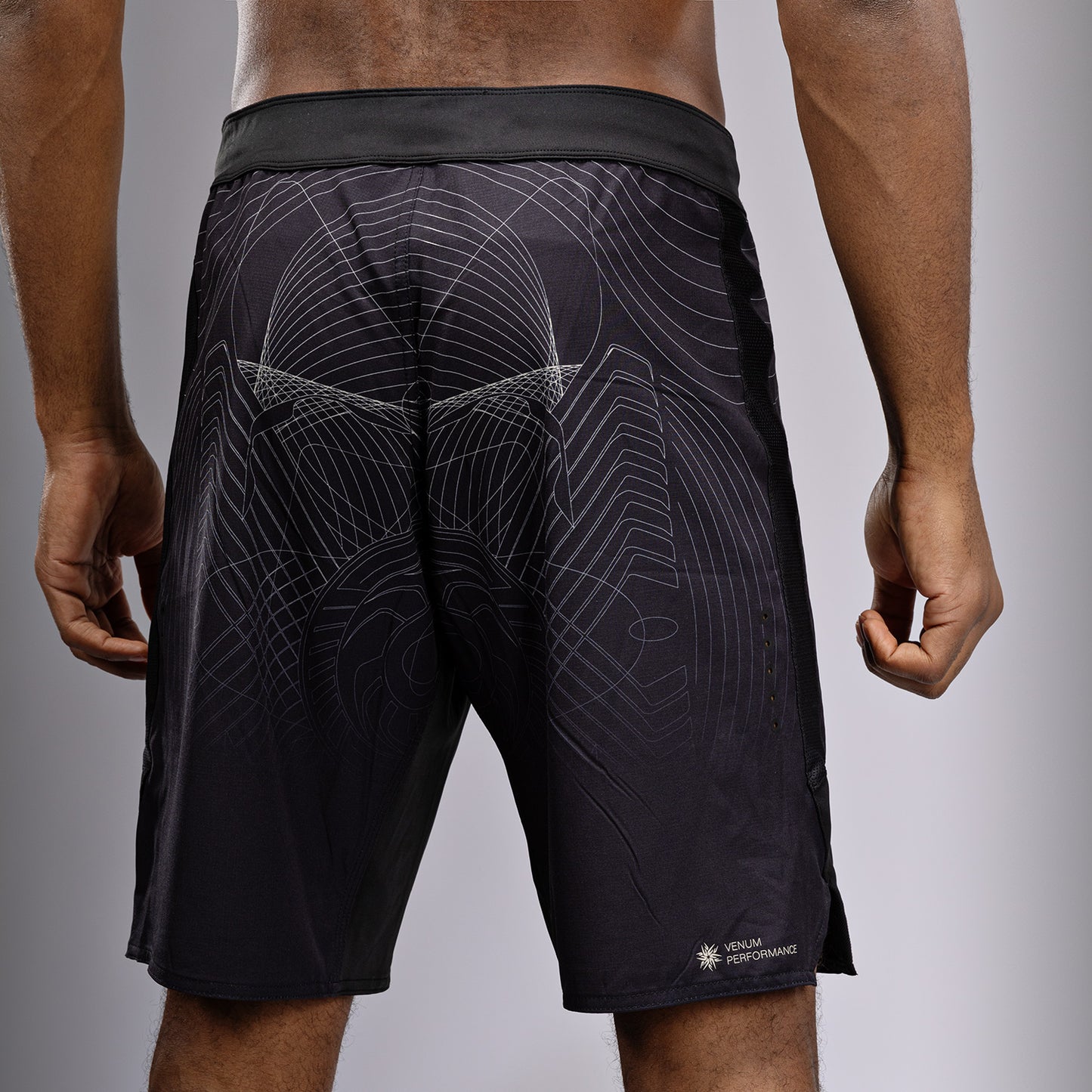 Venum G-Fit Air ファイトショーツ メンズ - ディープブラック/デザートサンド